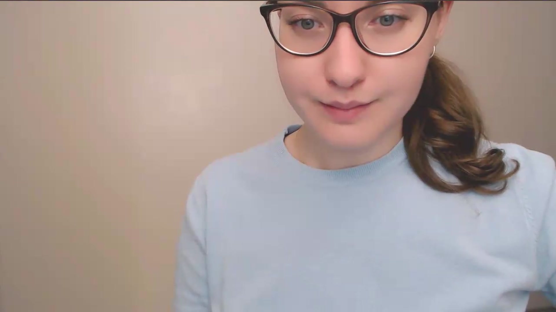 Gallery image thumbnail from HartFoxx's myfreecams stream on, 05/02/2026, 17:42 image 17 of 20