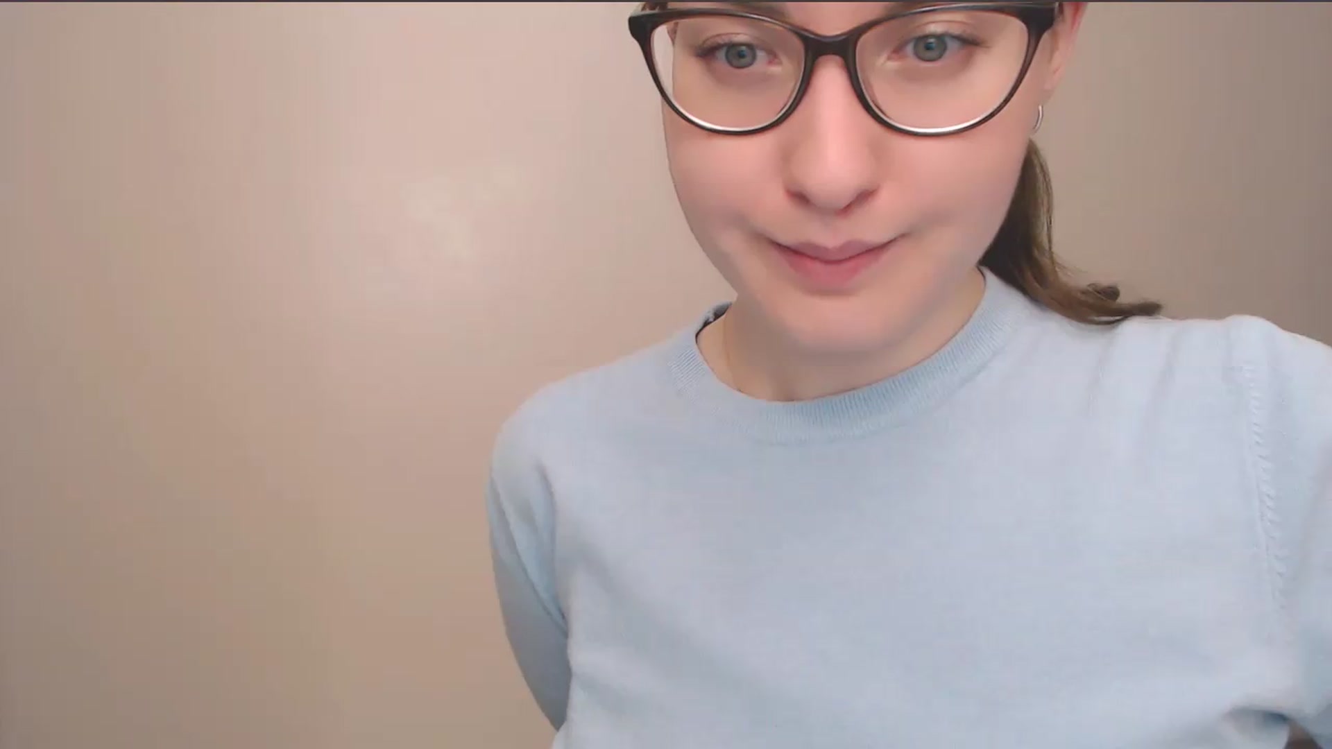Gallery image thumbnail from HartFoxx's myfreecams stream on, 05/02/2026, 17:42 image 6 of 20