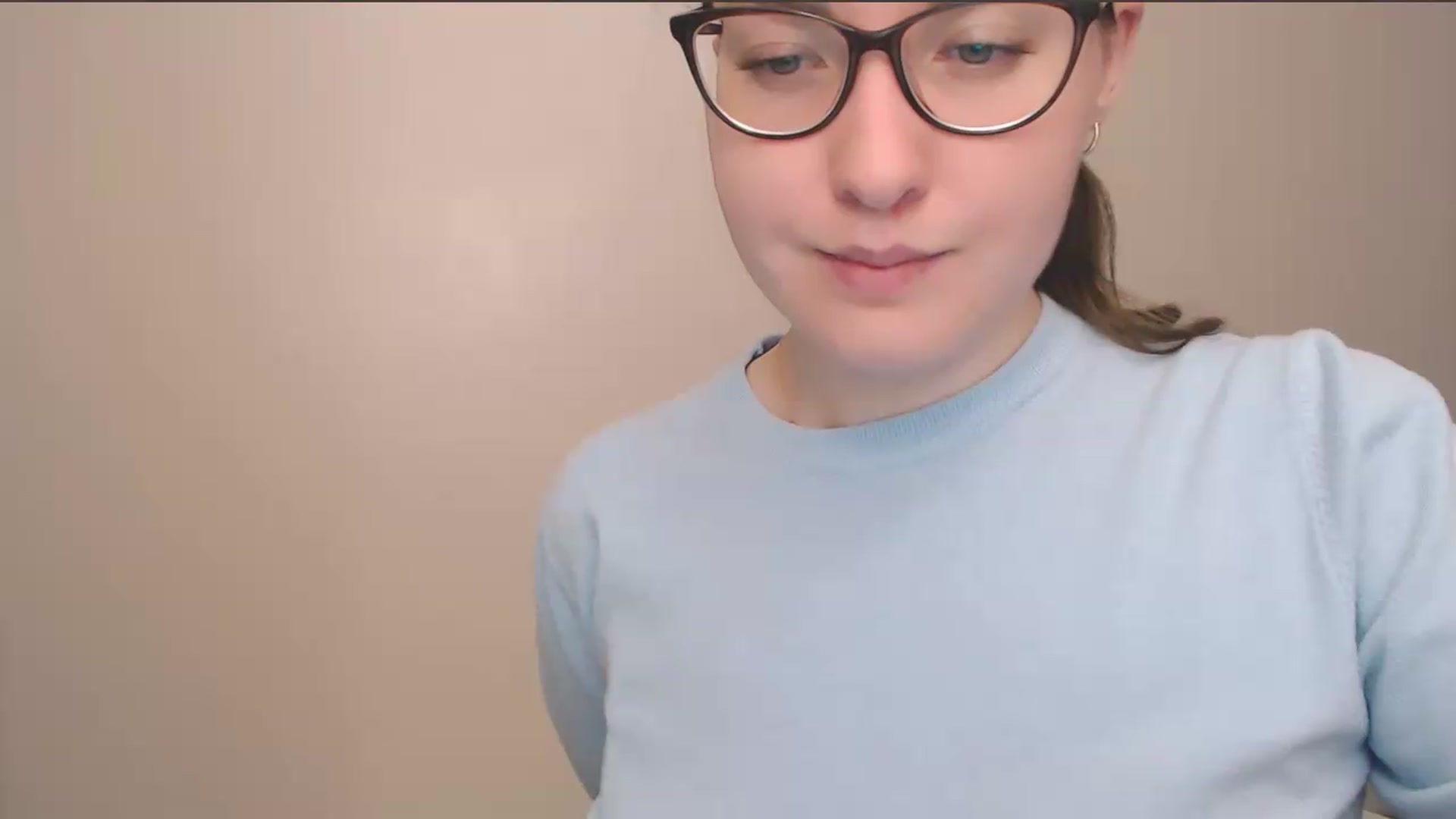 Gallery image thumbnail from HartFoxx's myfreecams stream on, 05/02/2026, 17:42 image 9 of 20