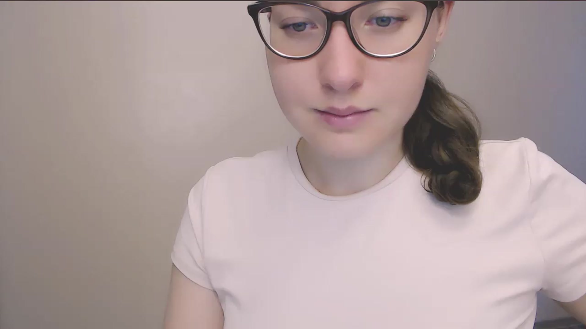 Gallery image thumbnail from HartFoxx's myfreecams stream on, 06/19/2026, 16:17 image 12 of 20