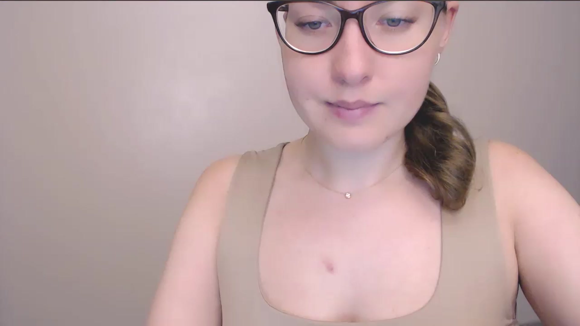 Gallery image thumbnail from HartFoxx's myfreecams stream on, 07/11/2026, 23:32 image 6 of 20