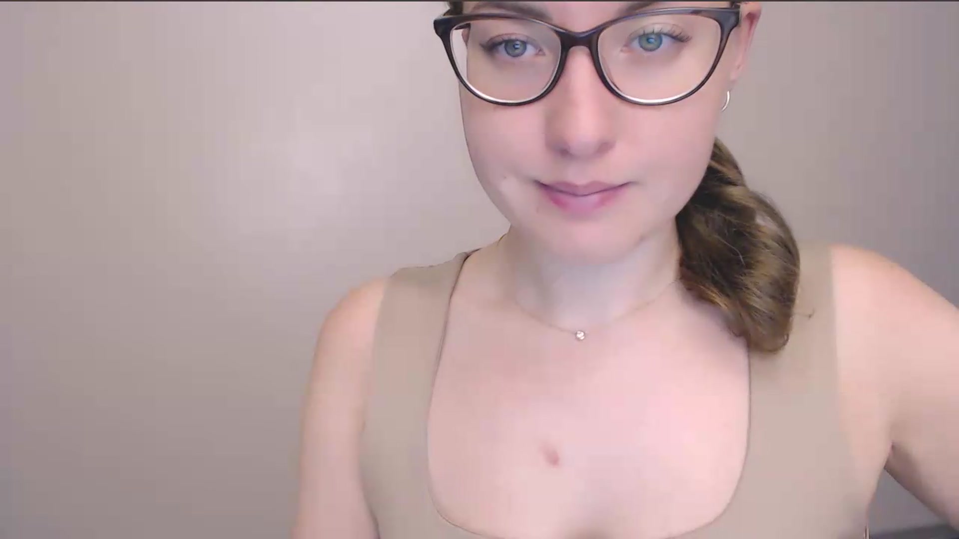 Gallery image thumbnail from HartFoxx's myfreecams stream on, 07/11/2026, 23:32 image 12 of 20