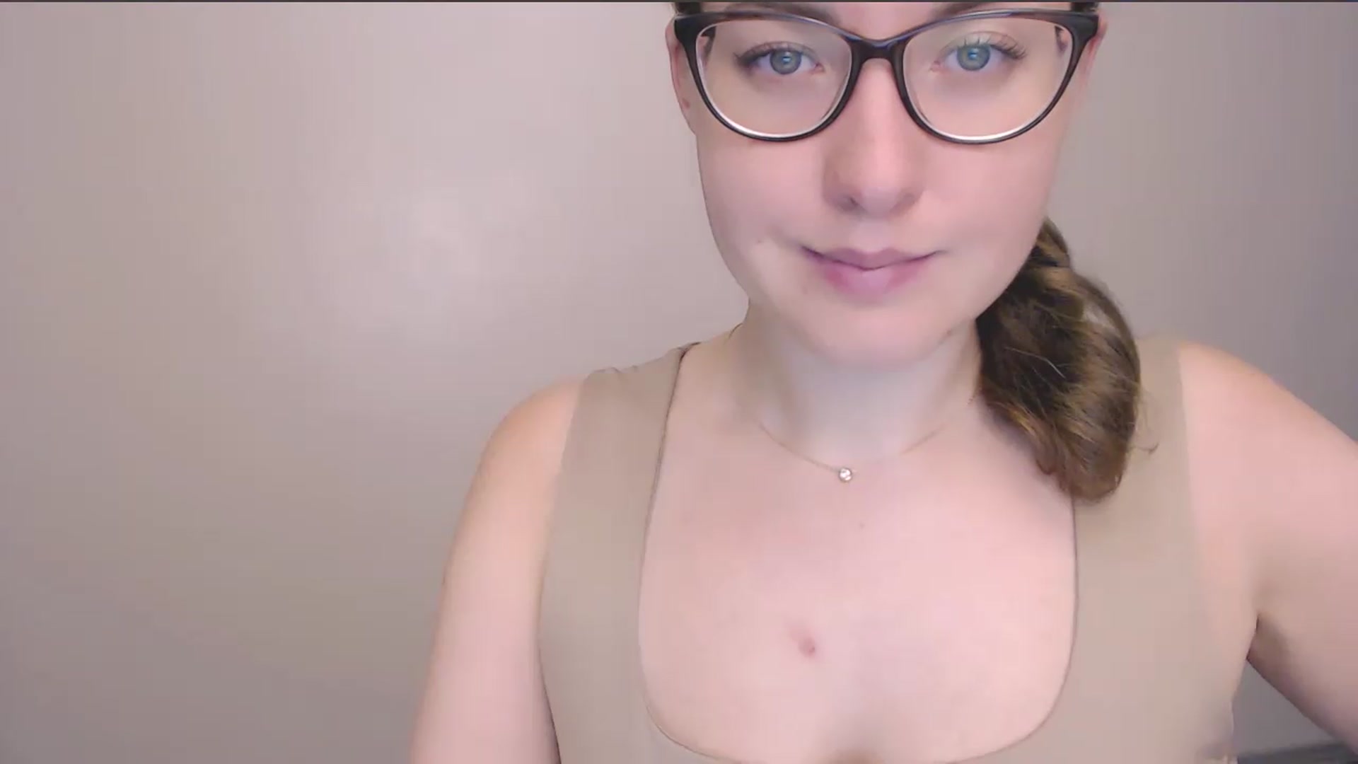 Gallery image thumbnail from HartFoxx's myfreecams stream on, 07/12/2026, 24:00 image 12 of 20