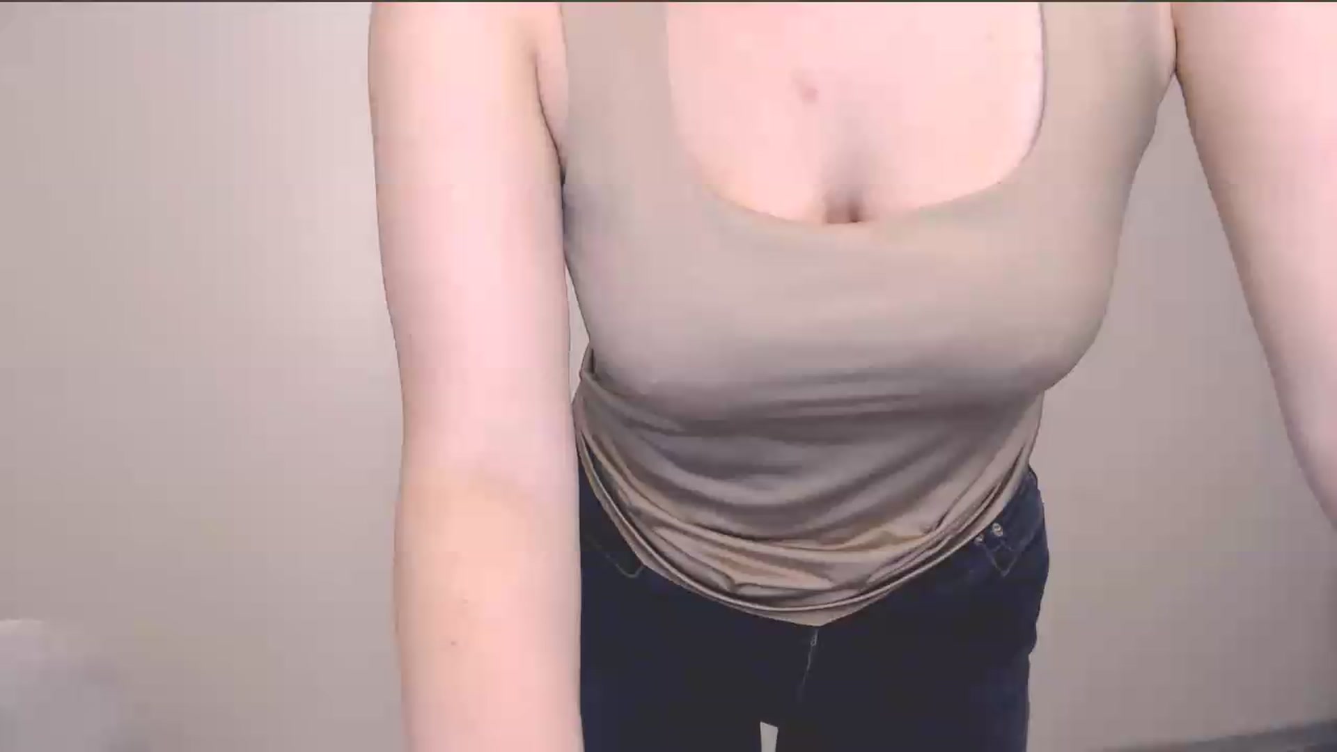 Gallery image thumbnail from HartFoxx's myfreecams stream on, 07/15/2026, 23:46 image 18 of 20