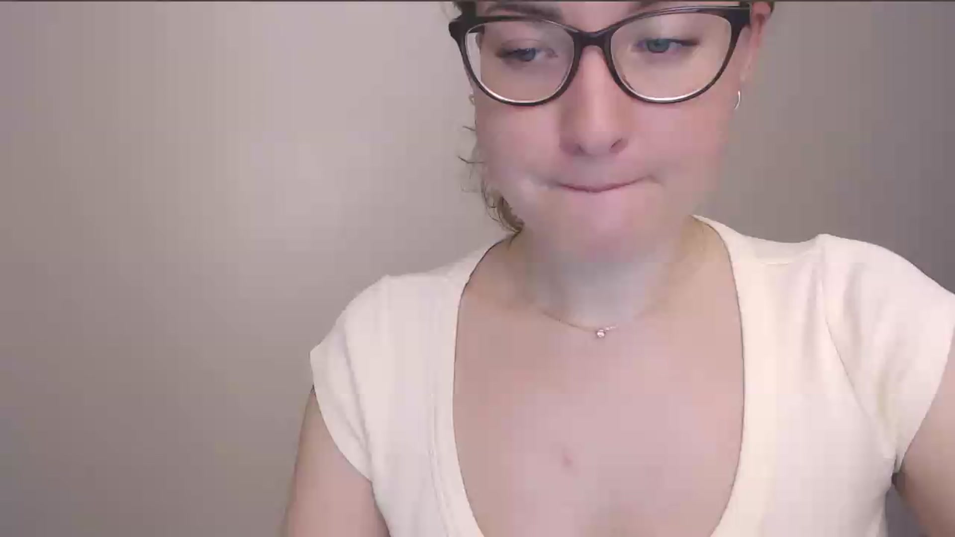 Gallery image thumbnail from HartFoxx's myfreecams stream on, 07/17/2026, 24:38 image 20 of 20