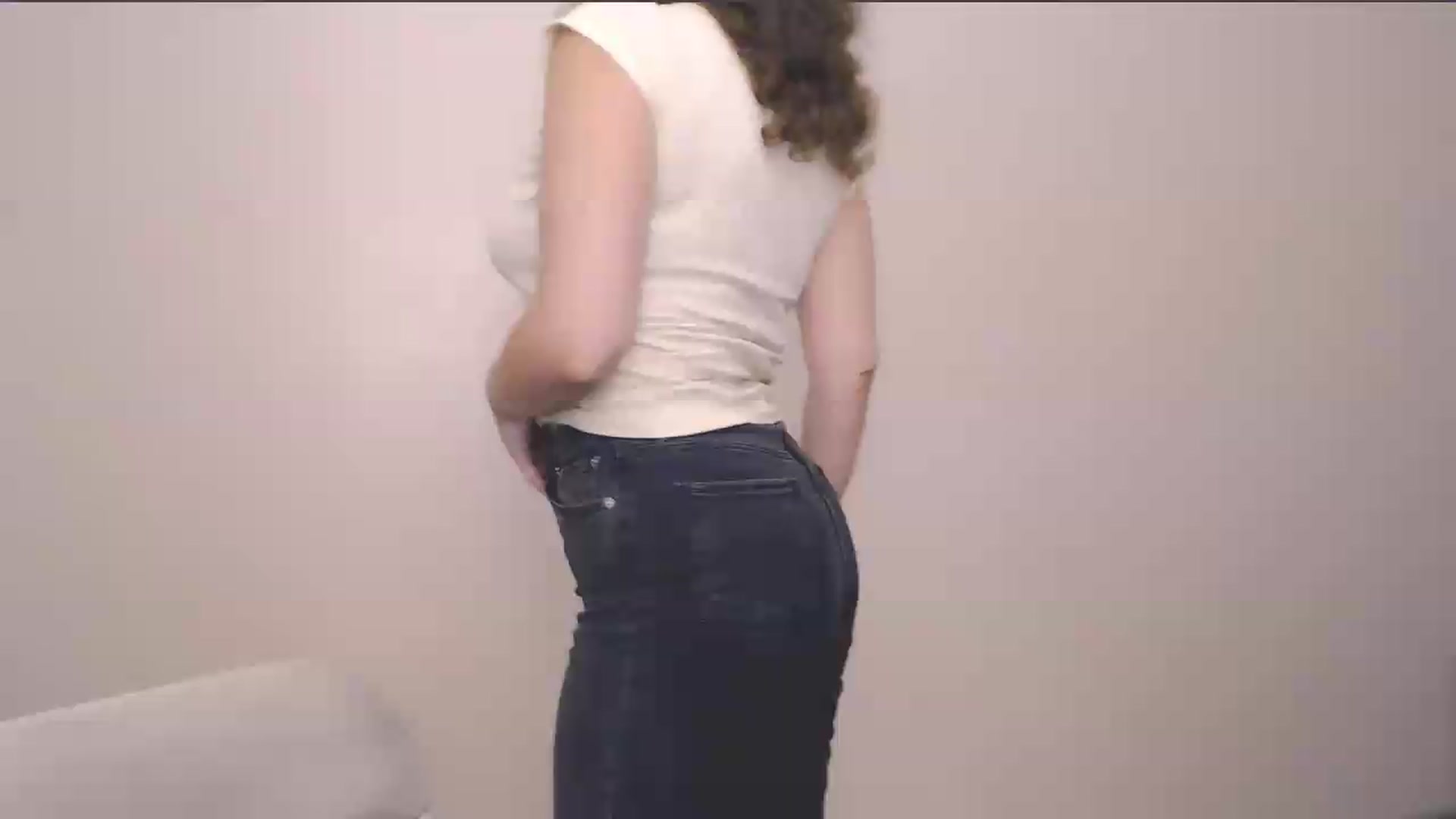 Gallery image thumbnail from HartFoxx's myfreecams stream on, 07/17/2026, 24:38 image 6 of 20