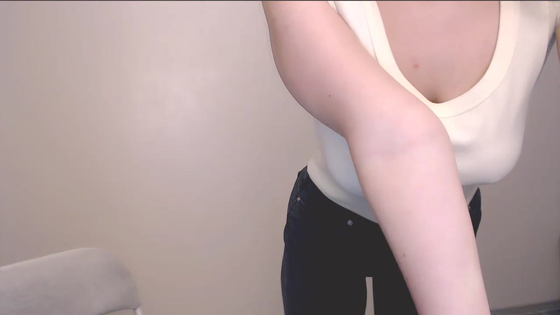 Gallery image thumbnail from HartFoxx's myfreecams stream on, 07/17/2026, 02:01 image 16 of 20