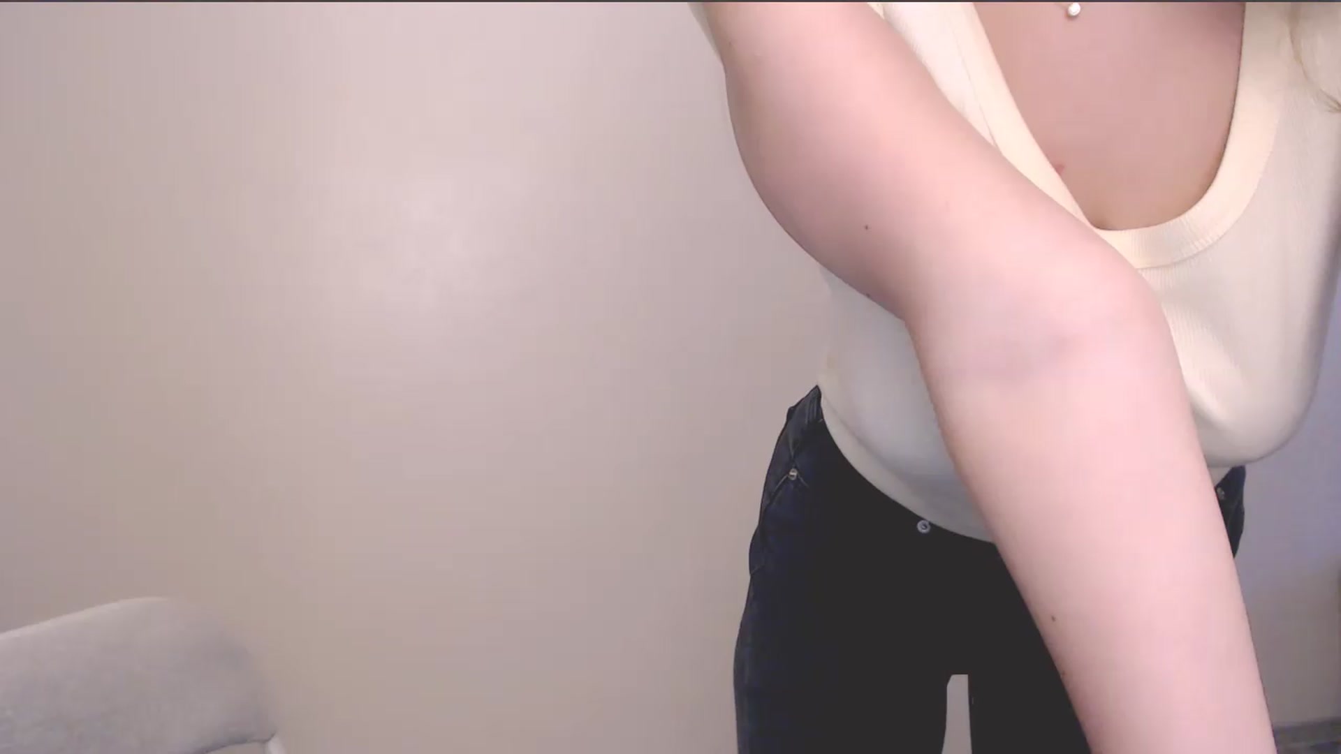 Gallery image thumbnail from HartFoxx's myfreecams stream on, 07/17/2026, 03:33 image 15 of 20
