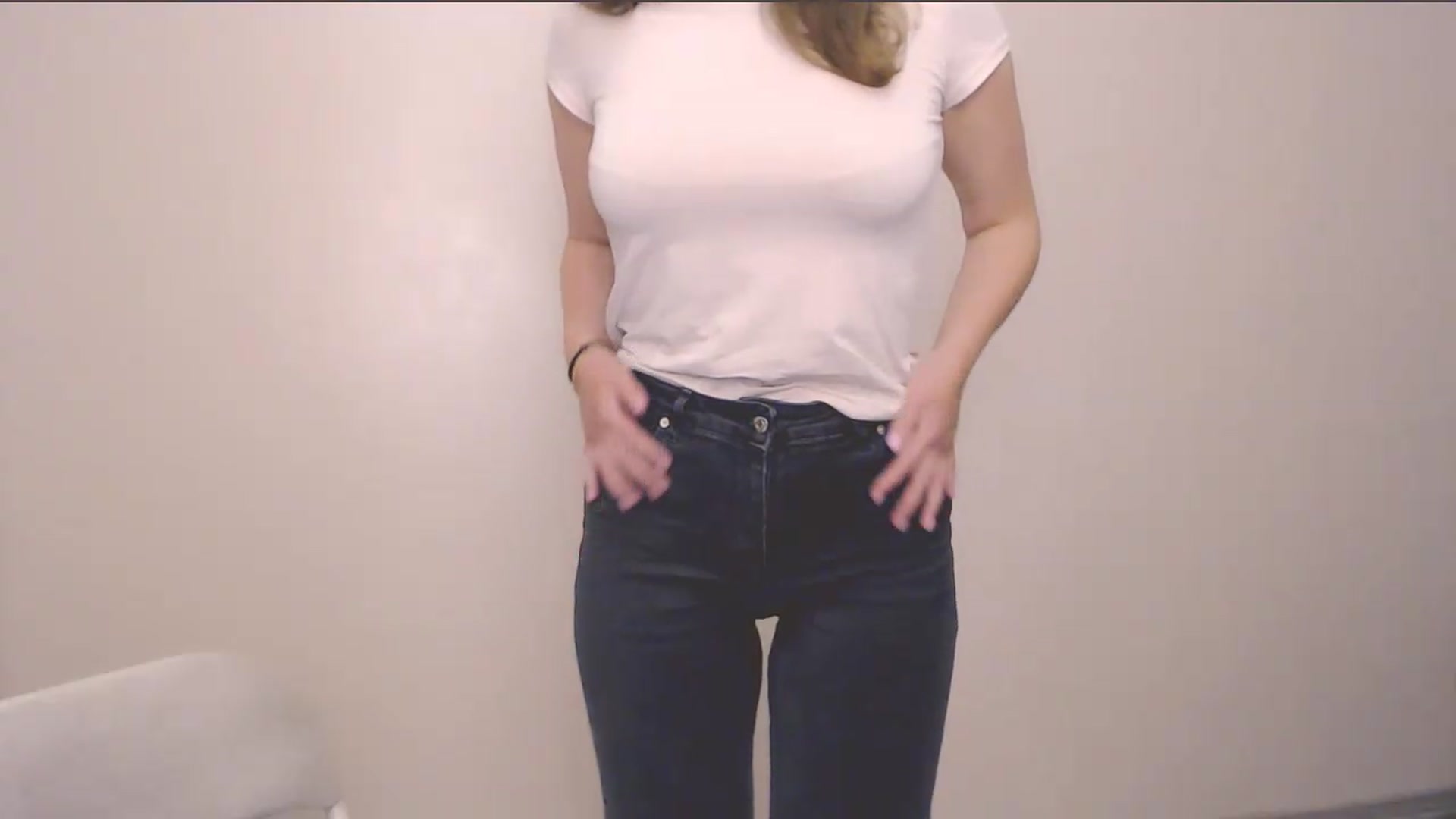 Gallery image thumbnail from HartFoxx's myfreecams stream on, 07/22/2026, 23:52 image 16 of 20