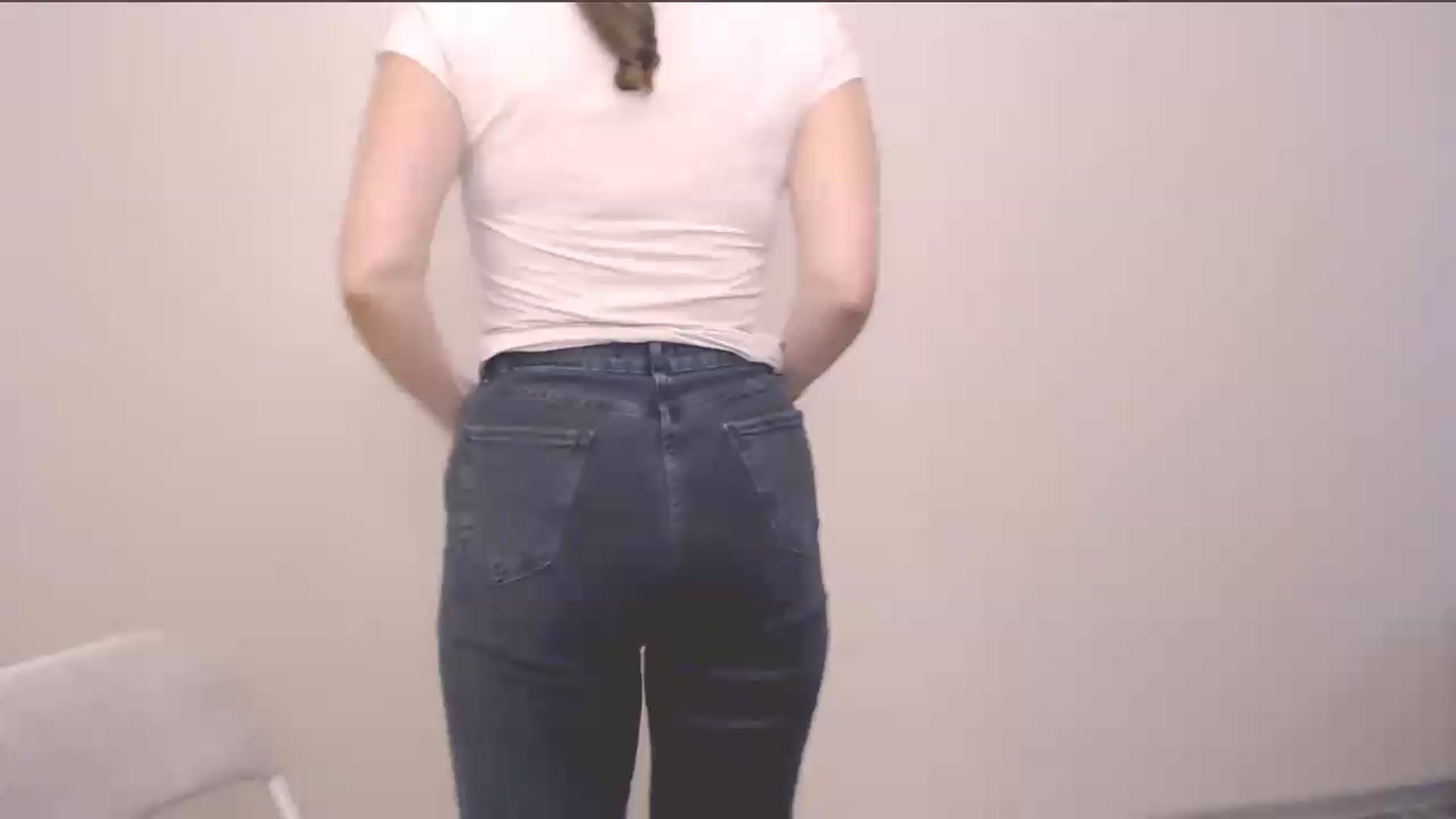 Gallery image thumbnail from HartFoxx's myfreecams stream on, 07/28/2026, 03:21 image 19 of 20