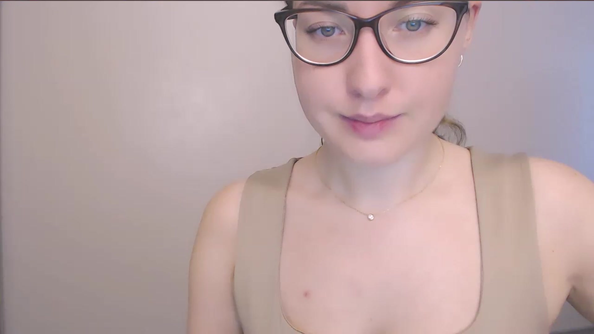 Gallery image thumbnail from HartFoxx's myfreecams stream on, 08/06/2026, 07:14 image 6 of 20