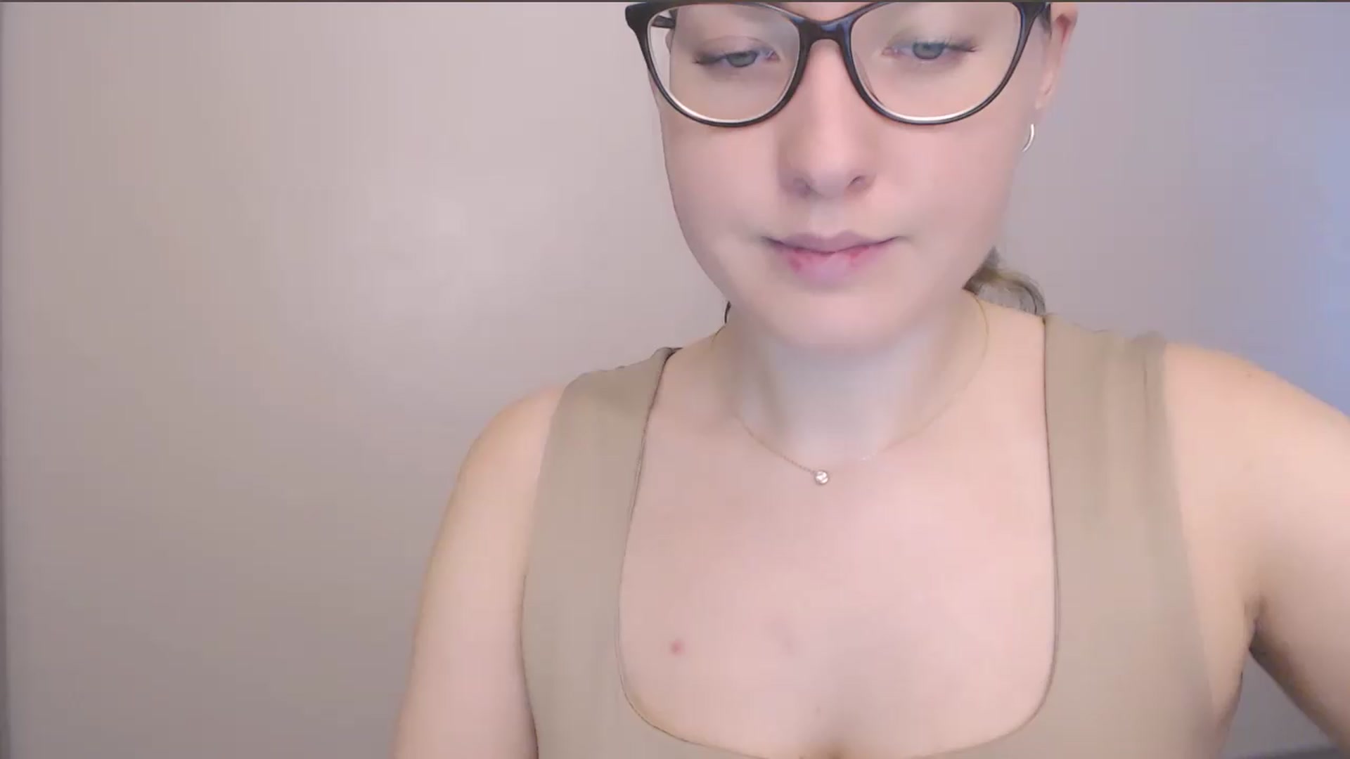 Gallery image thumbnail from HartFoxx's myfreecams stream on, 08/06/2026, 07:14 image 4 of 20