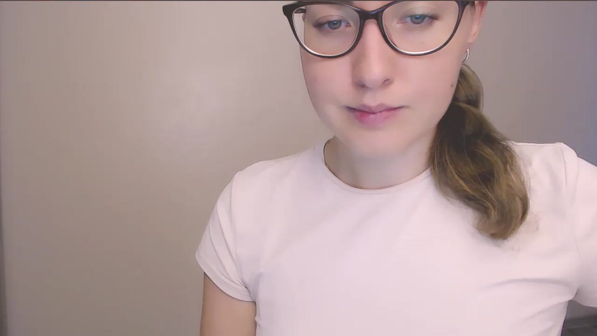Gallery image thumbnail from HartFoxx's myfreecams stream on, 08/14/2026, 15:26 image 17 of 20