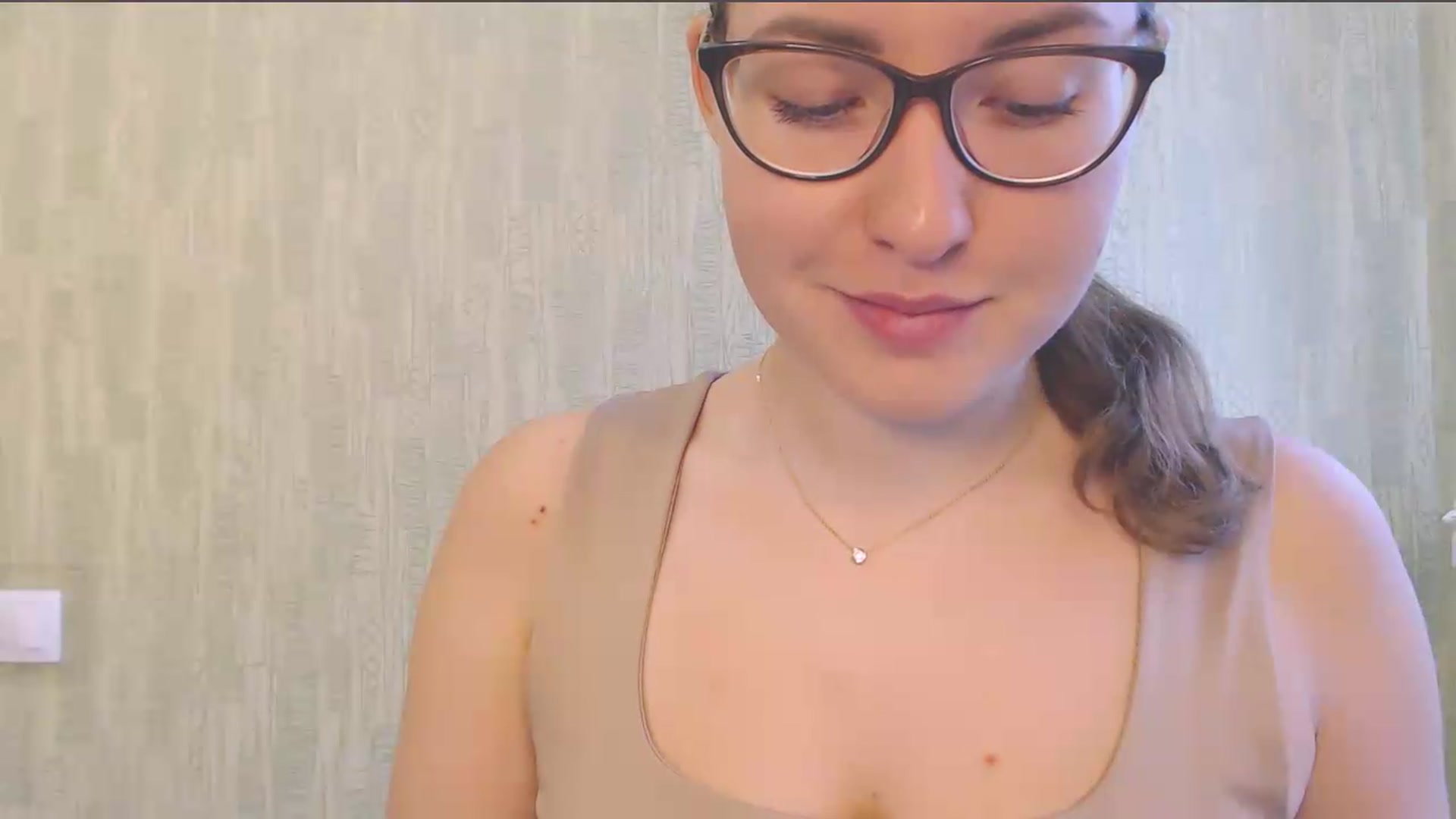 Gallery image thumbnail from HartFoxx's myfreecams stream on, 08/15/2026, 13:46 image 6 of 20