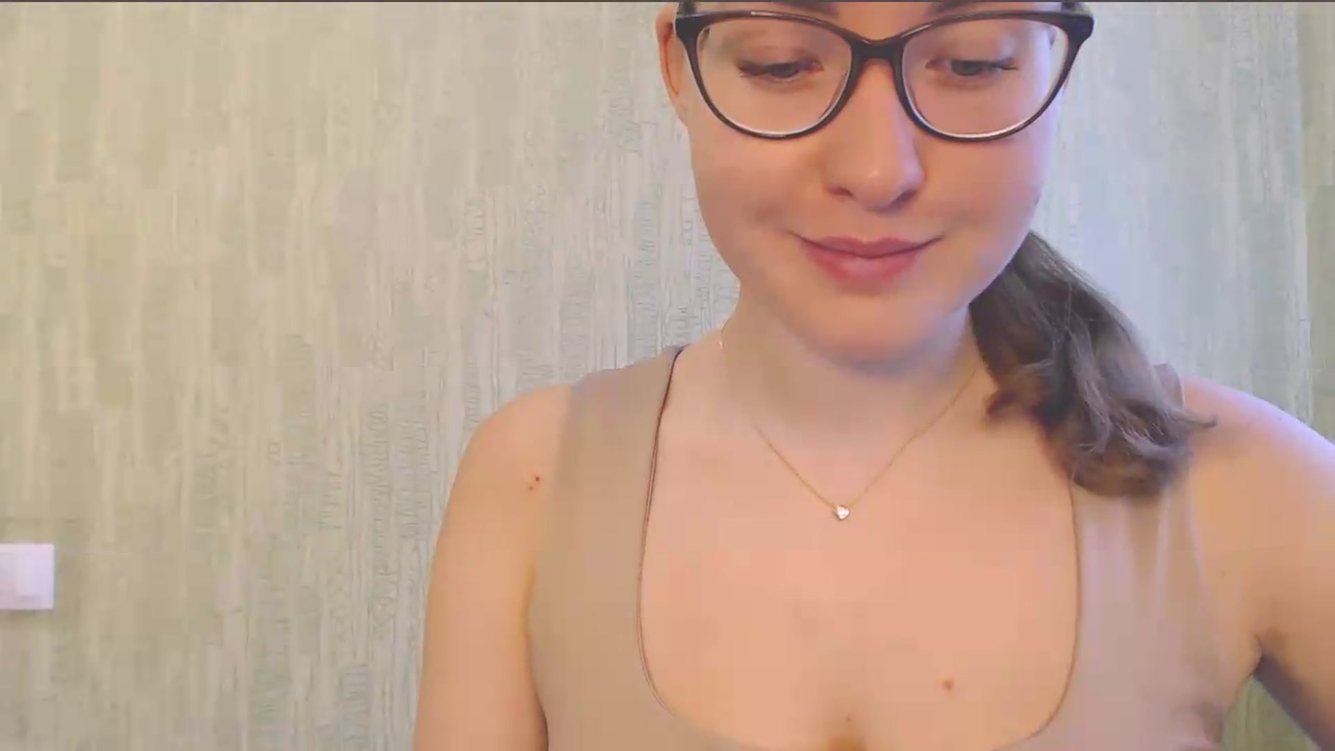 Gallery image thumbnail from HartFoxx's myfreecams stream on, 08/15/2026, 13:46 image 10 of 20