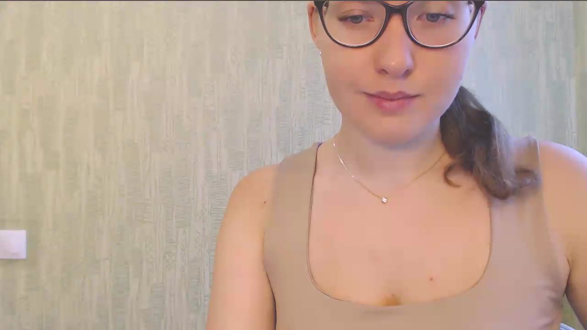 Gallery image thumbnail from HartFoxx's myfreecams stream on, 08/15/2026, 16:01 image 5 of 20