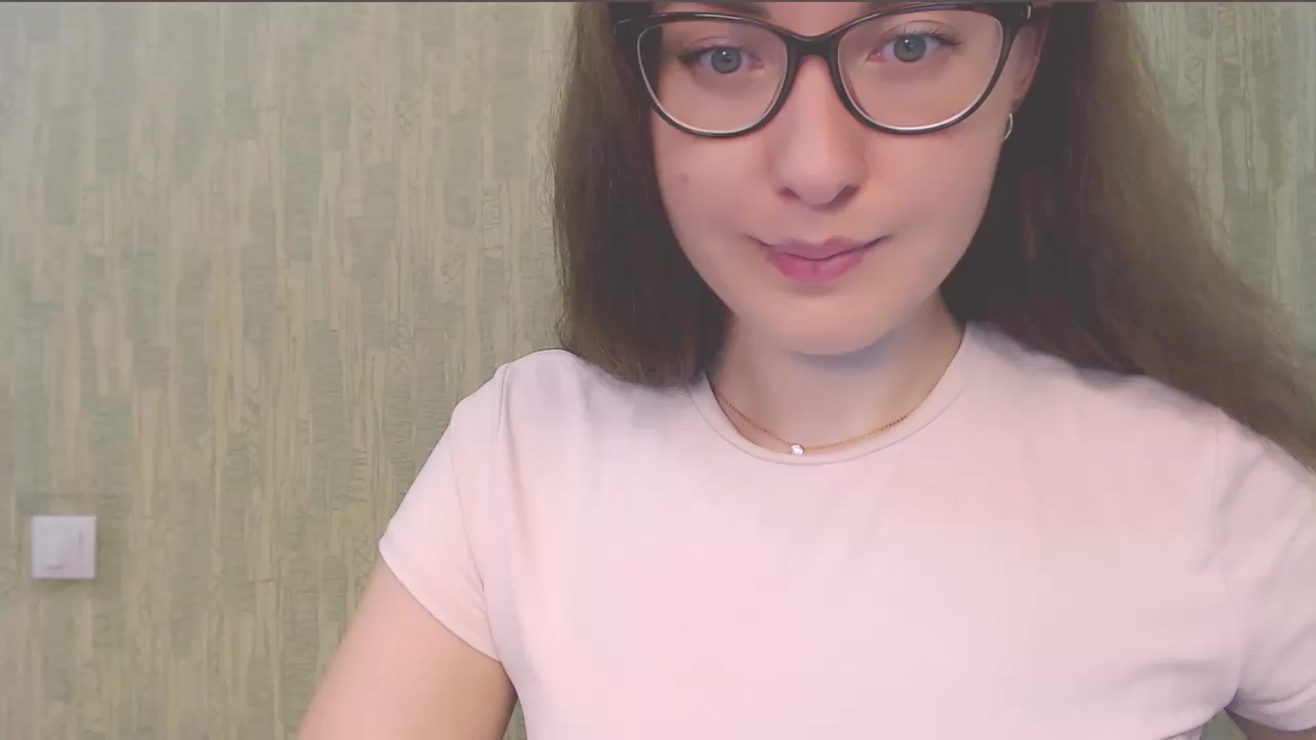 Gallery image thumbnail from HartFoxx's myfreecams stream on, 08/18/2026, 20:35 image 17 of 20