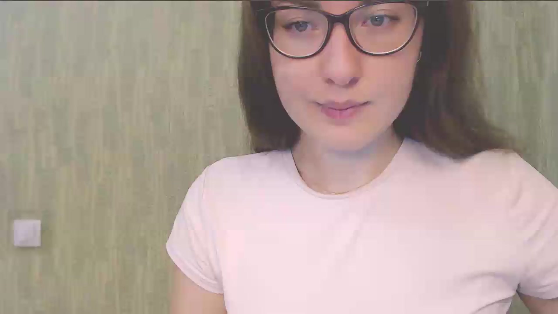 Gallery image thumbnail from HartFoxx's myfreecams stream on, 08/18/2026, 20:35 image 1 of 20