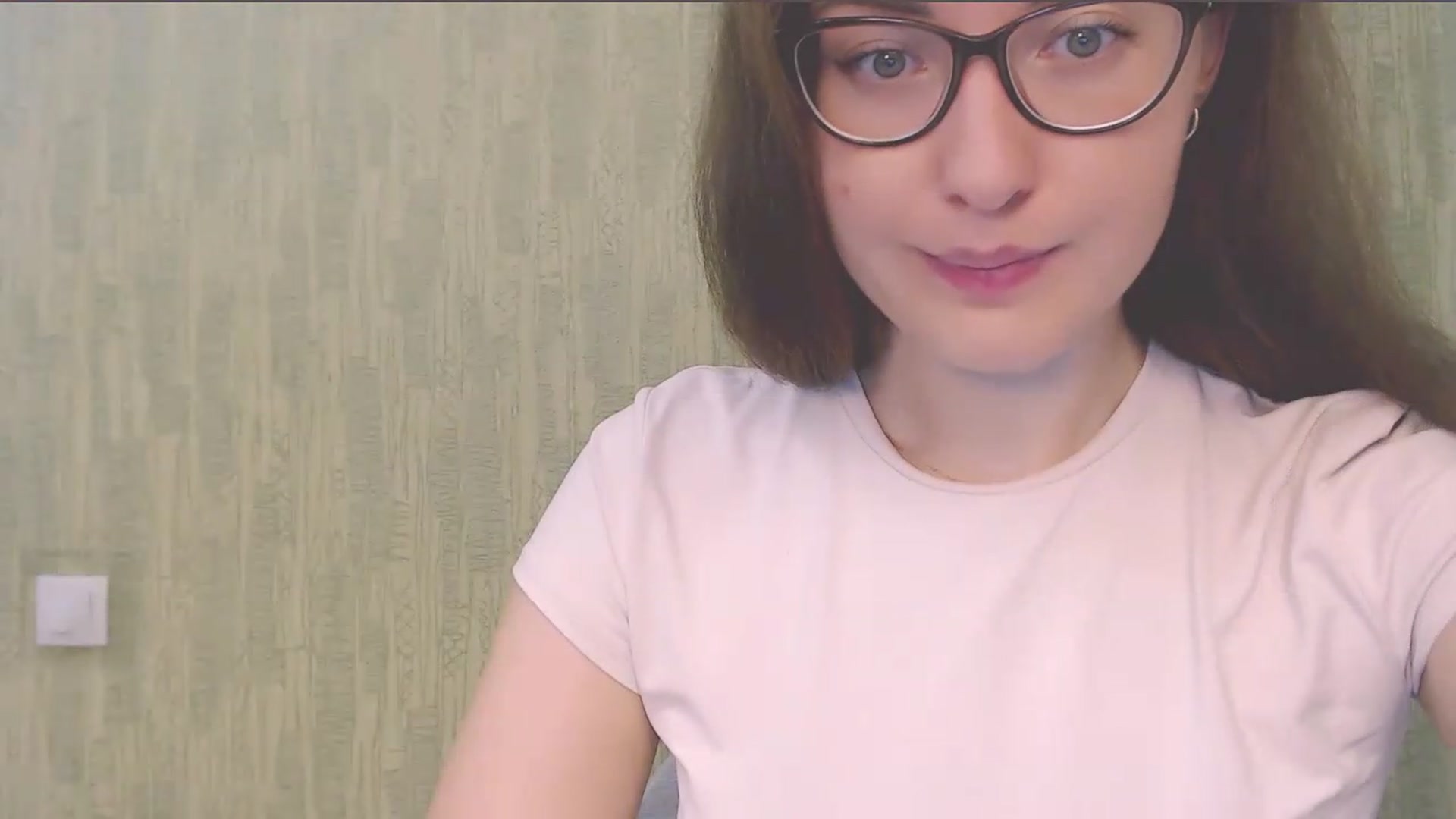 Gallery image thumbnail from HartFoxx's myfreecams stream on, 08/18/2026, 22:03 image 16 of 20