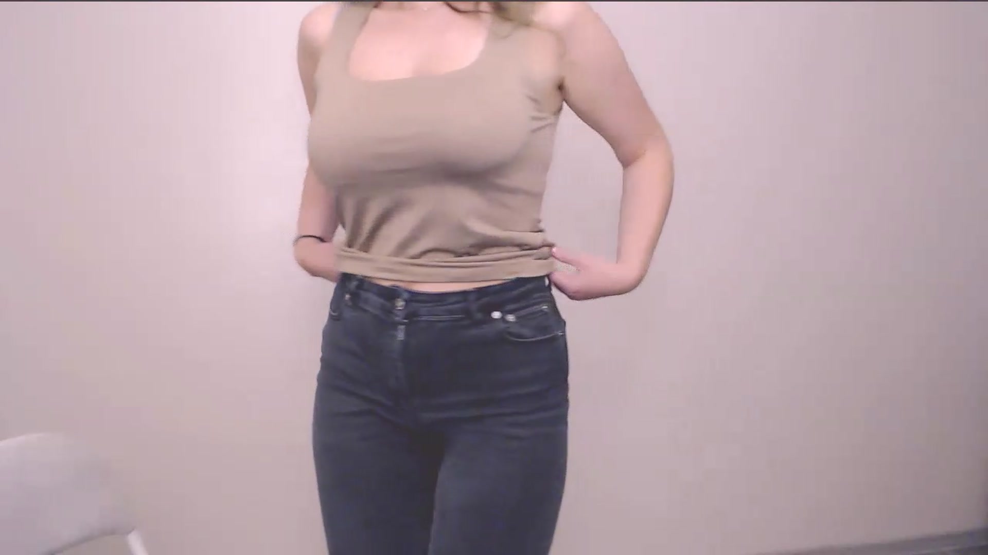 Gallery image thumbnail from HartFoxx's myfreecams stream on, 08/31/2026, 23:28 image 20 of 20