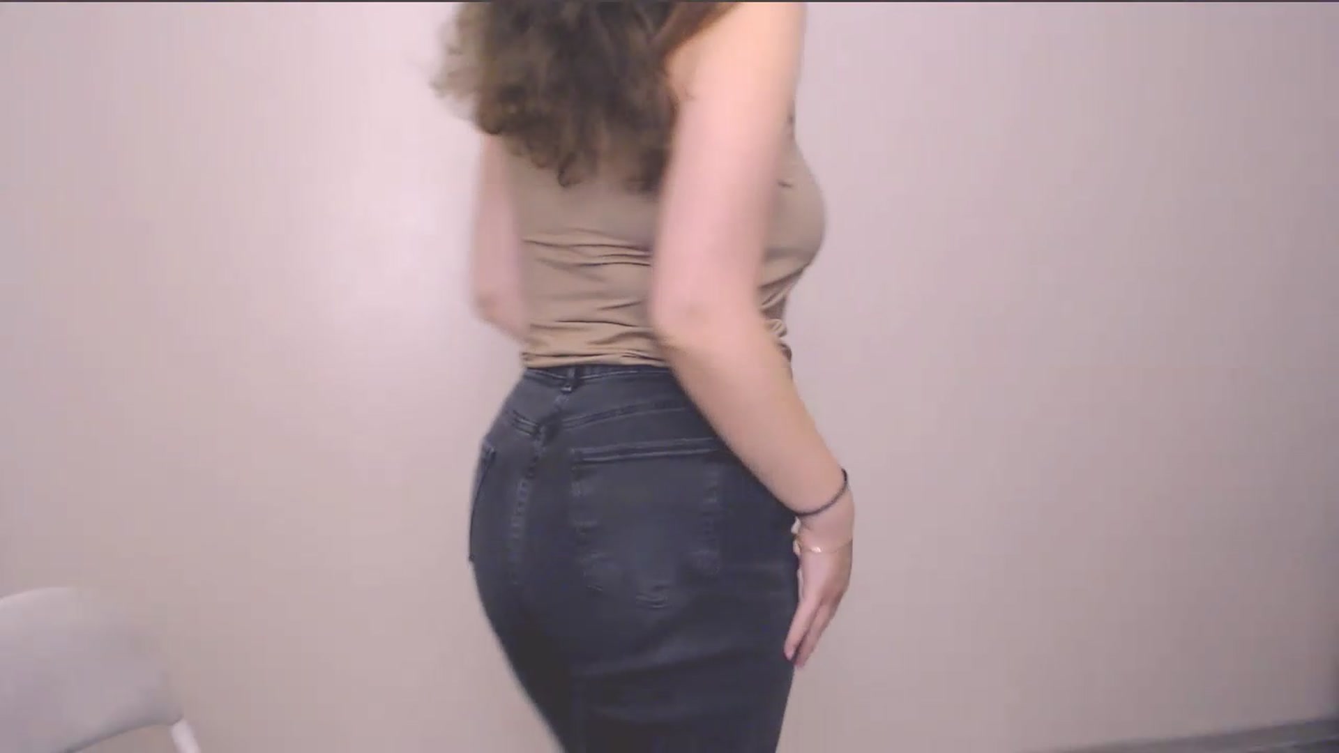 Gallery image thumbnail from HartFoxx's myfreecams stream on, 08/31/2026, 23:28 image 14 of 20