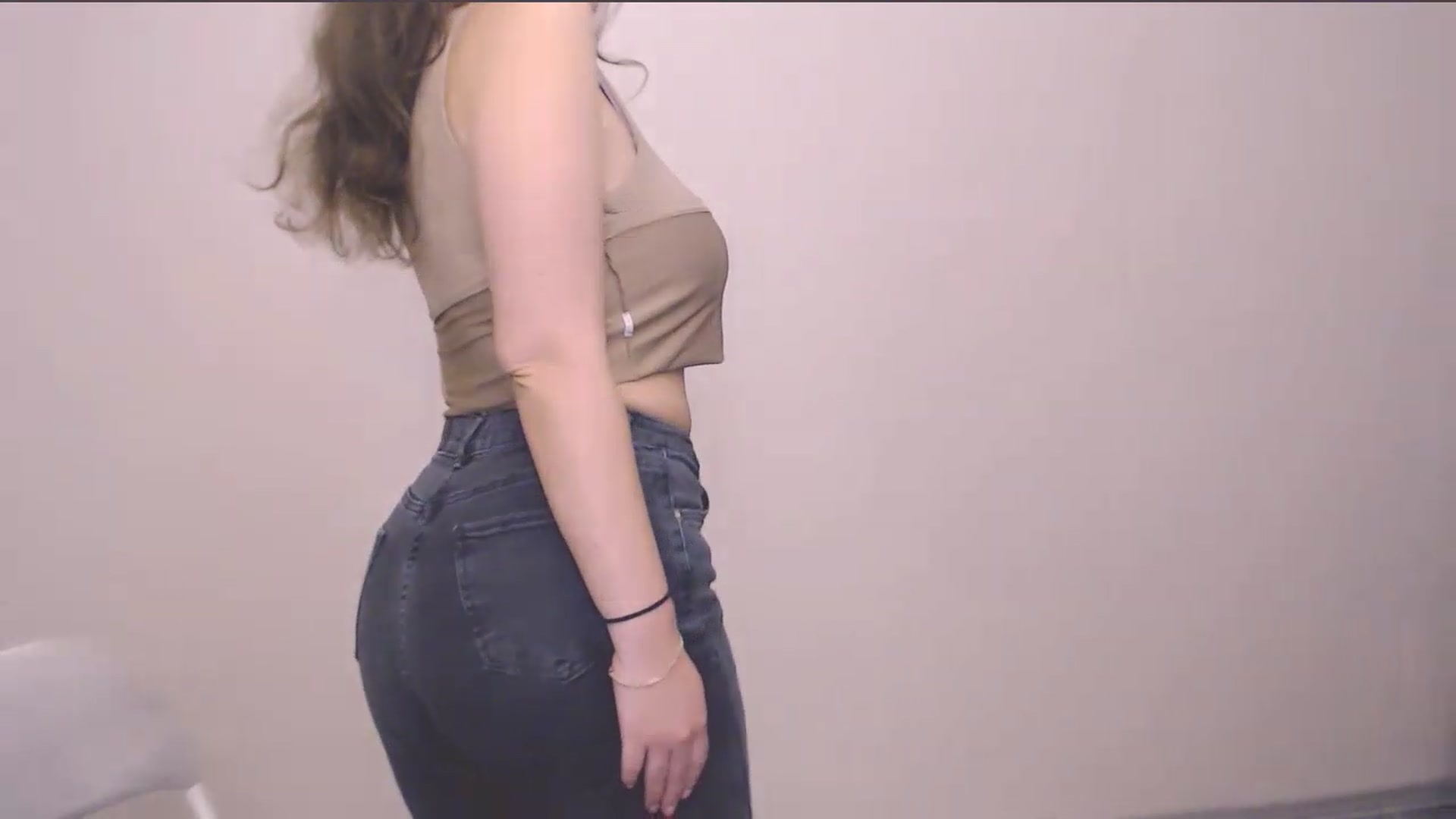 Gallery image thumbnail from HartFoxx's myfreecams stream on, 08/31/2026, 23:28 image 16 of 20