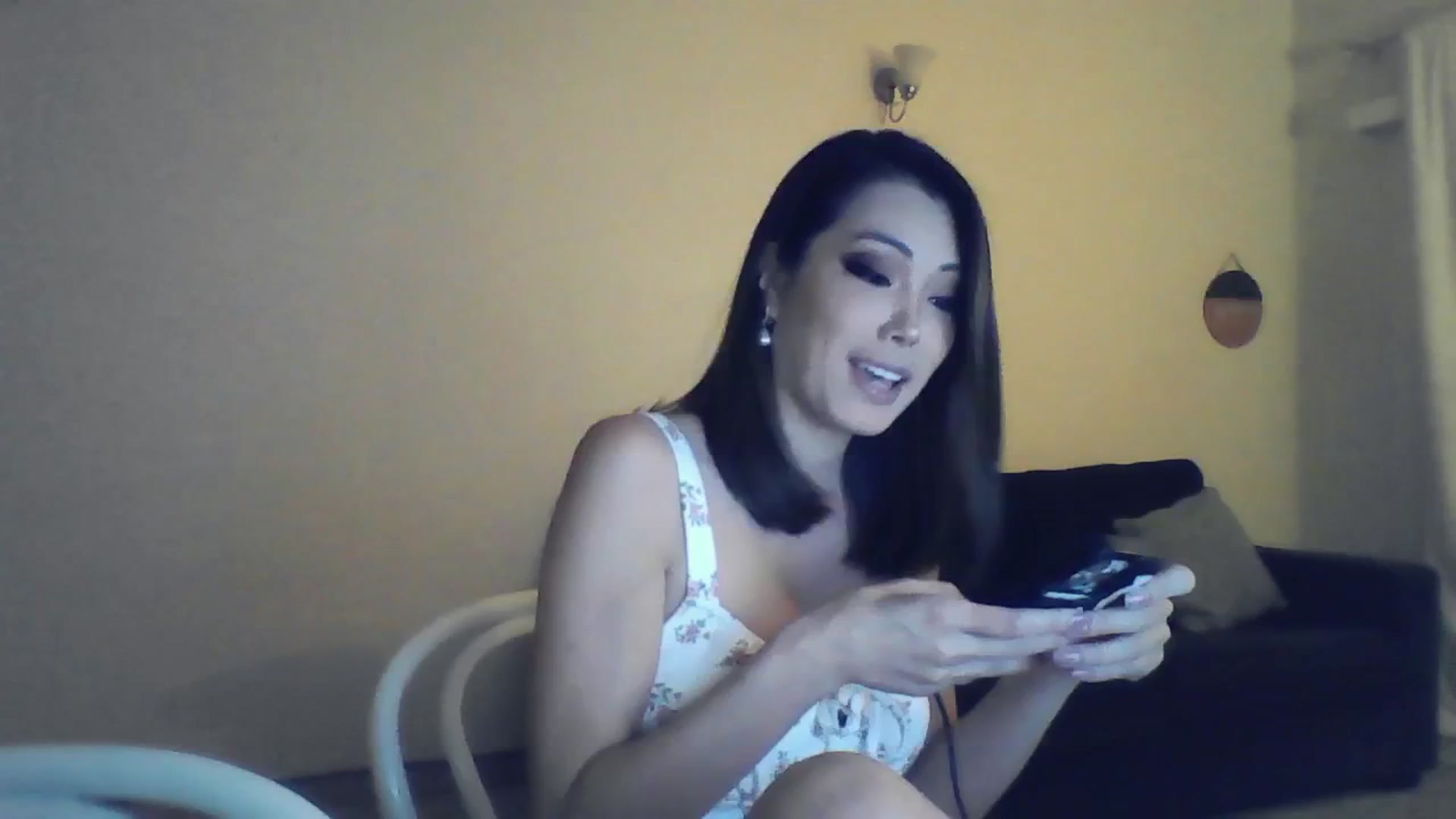 Gallery image thumbnail from Haru_'s myfreecams stream on, 05/13/2025, 05:36 image 16 of 20