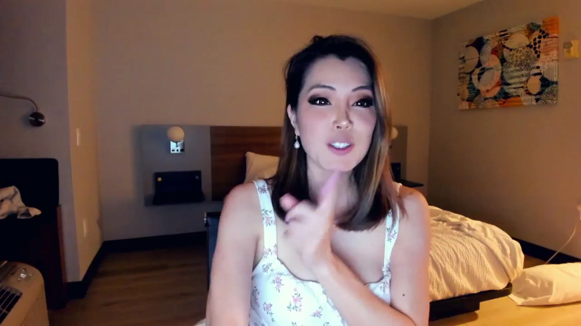 Gallery image thumbnail from Haru_'s myfreecams stream on, 05/17/2025, 05:53 image 13 of 20