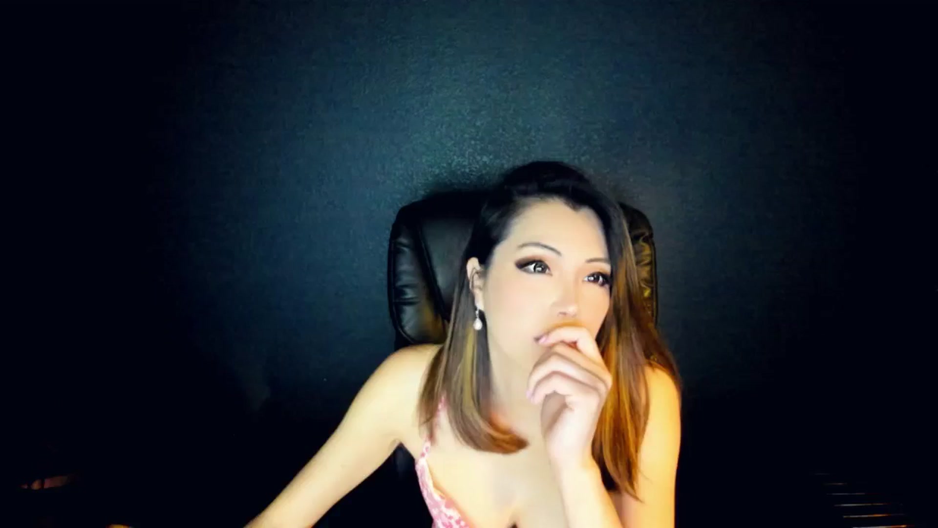 Gallery image thumbnail from Haru_'s myfreecams stream on, 05/30/2025, 06:30 image 6 of 20