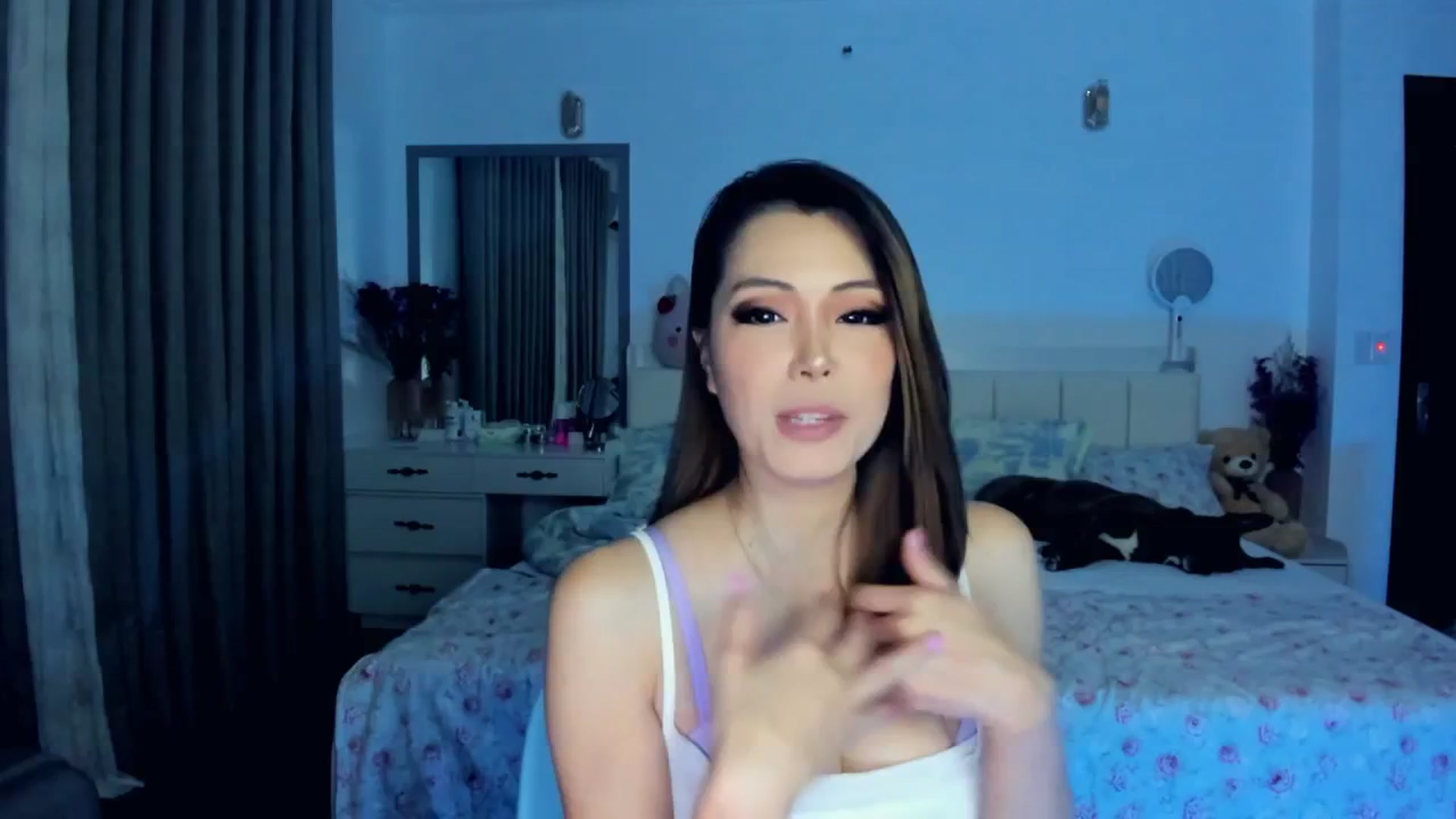 Gallery image thumbnail from Haru_'s myfreecams stream on, 06/06/2025, 05:27 image 13 of 20