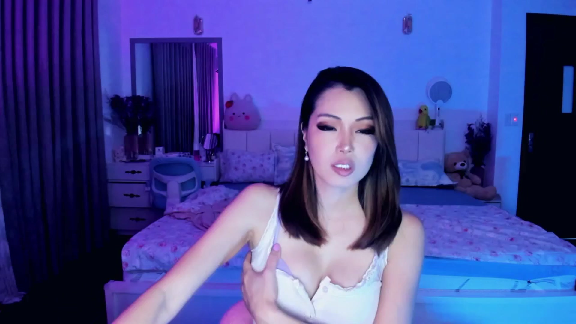 Gallery image thumbnail from Haru_'s myfreecams stream on, 06/08/2025, 05:53 image 1 of 20