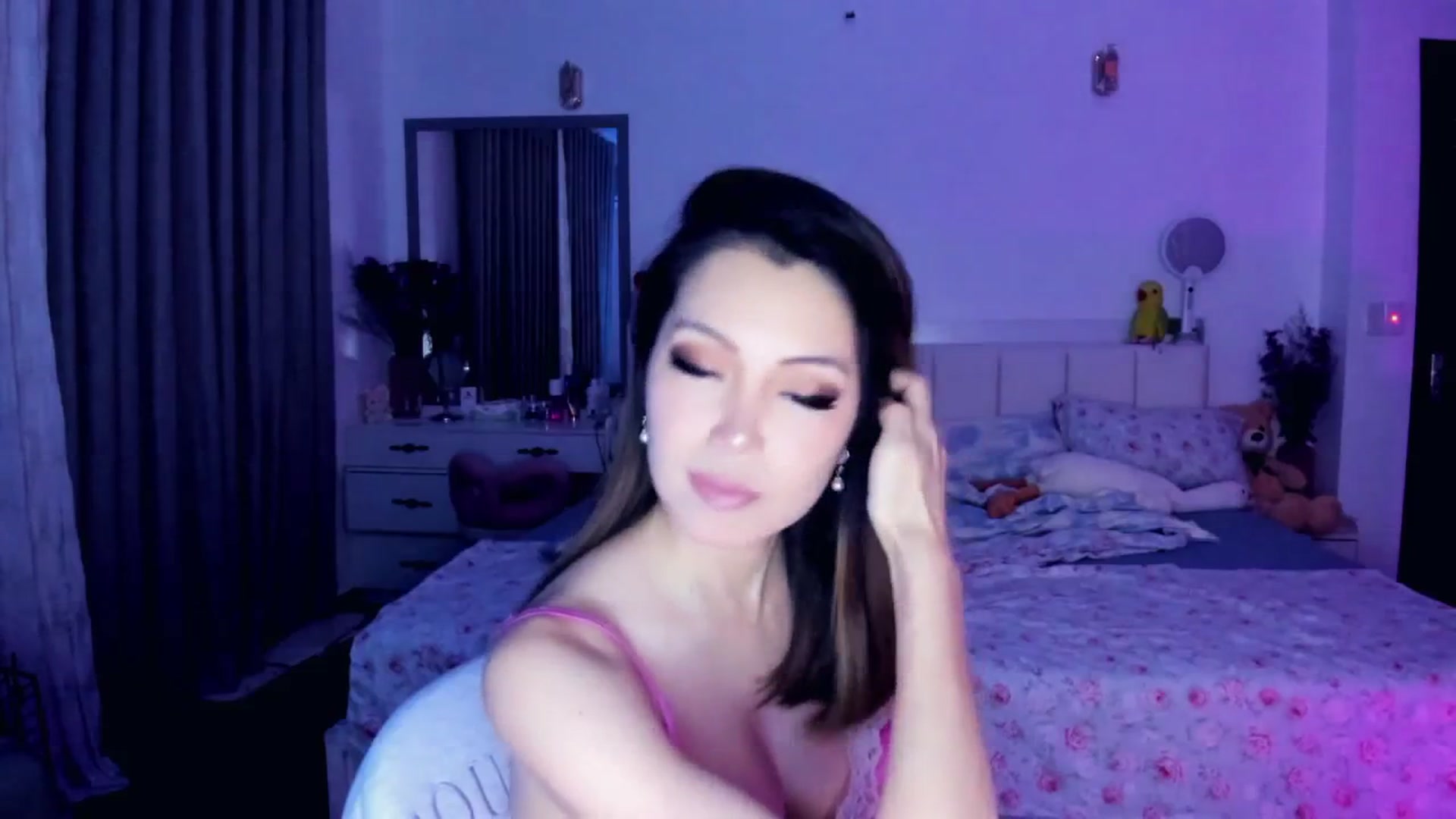 Gallery image thumbnail from Haru_'s myfreecams stream on, 06/11/2025, 05:52 image 15 of 20