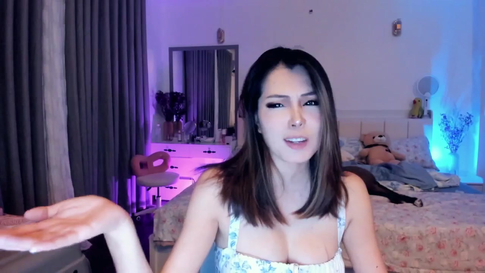 Gallery image thumbnail from Haru_'s myfreecams stream on, 06/16/2025, 05:30 image 18 of 20