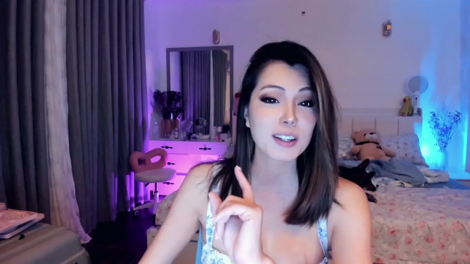 Gallery image thumbnail from Haru_'s myfreecams stream on, 06/16/2025, 06:16 image 4 of 20