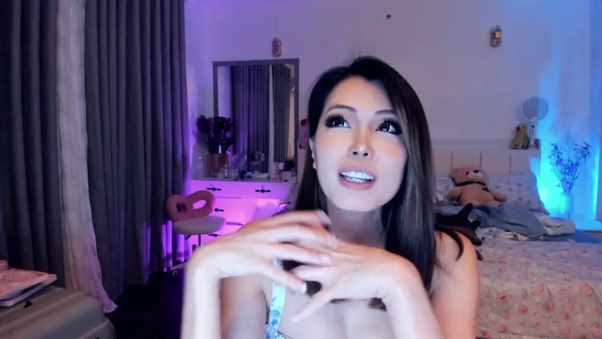 Gallery image thumbnail from Haru_'s myfreecams stream on, 06/16/2025, 06:16 image 2 of 20