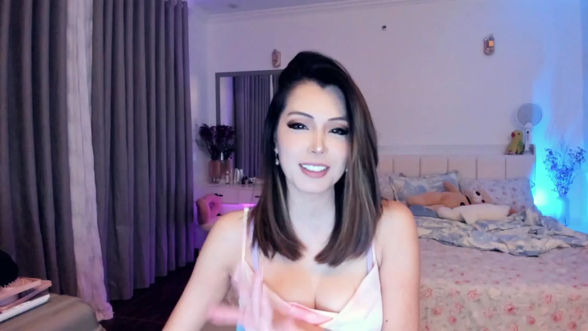 Gallery image thumbnail from Haru_'s myfreecams stream on, 06/18/2025, 05:03 image 7 of 20