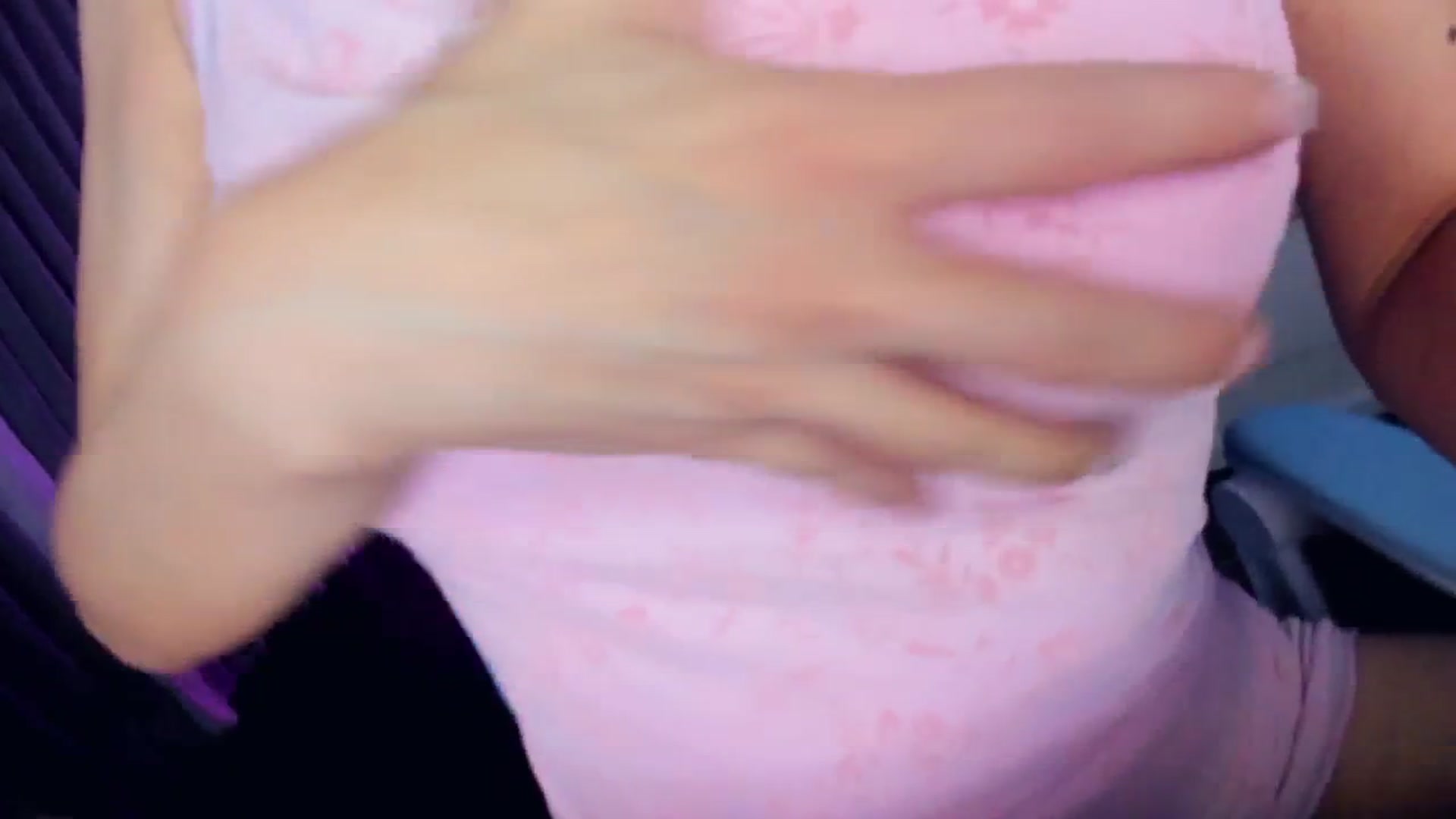 Gallery image thumbnail from Haru_'s myfreecams stream on, 06/22/2025, 05:28 image 17 of 20