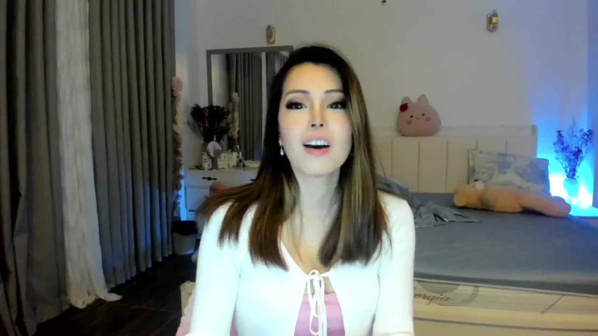Gallery image thumbnail from Haru_'s myfreecams stream on, 08/13/2025, 05:33 image 11 of 20