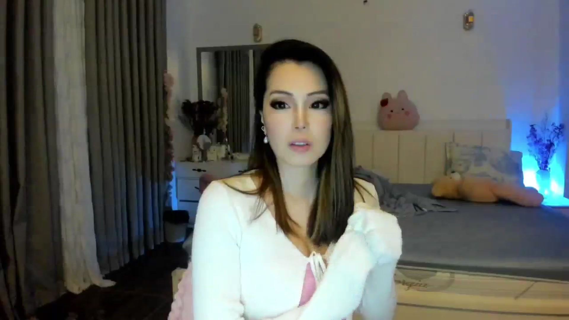 Gallery image thumbnail from Haru_'s myfreecams stream on, 08/13/2025, 05:33 image 3 of 20