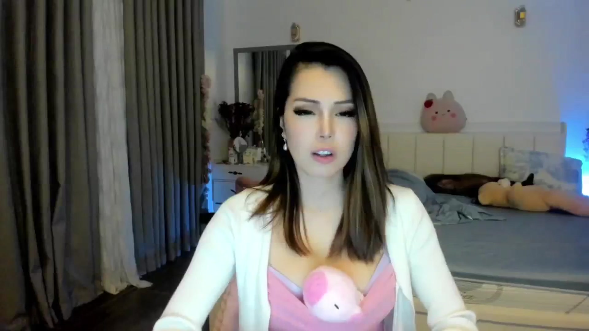 Gallery image thumbnail from Haru_'s myfreecams stream on, 08/13/2025, 05:51 image 17 of 20