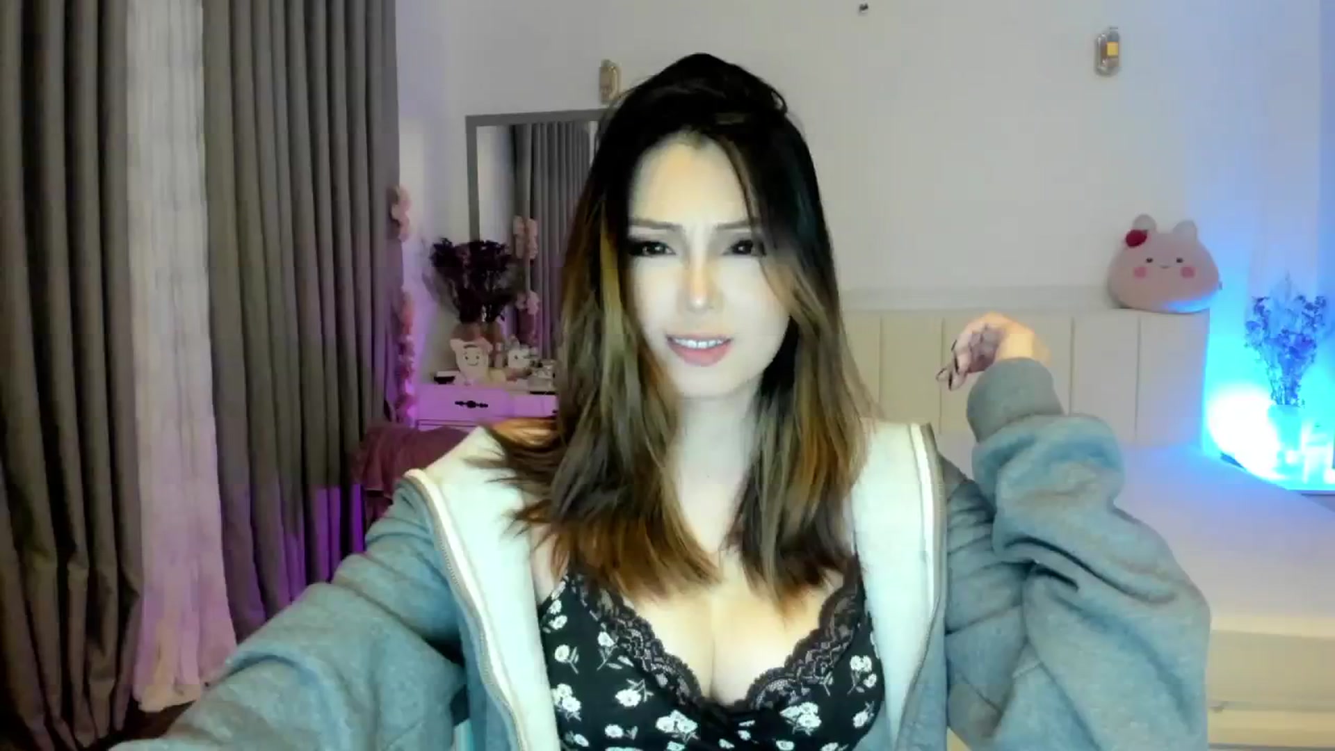 Gallery image thumbnail from Haru_'s myfreecams stream on, 08/31/2025, 06:58 image 10 of 20
