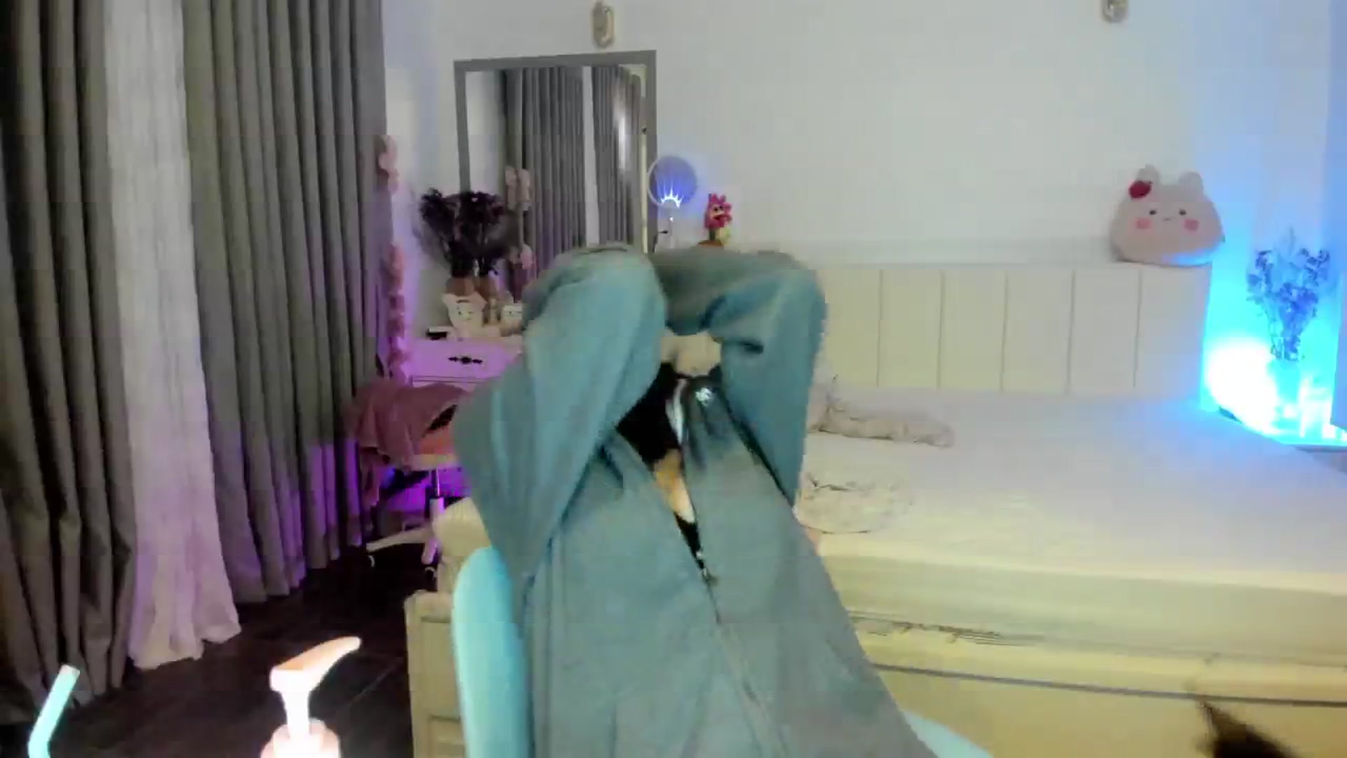 Gallery image thumbnail from Haru_'s myfreecams stream on, 08/31/2025, 06:58 image 5 of 20
