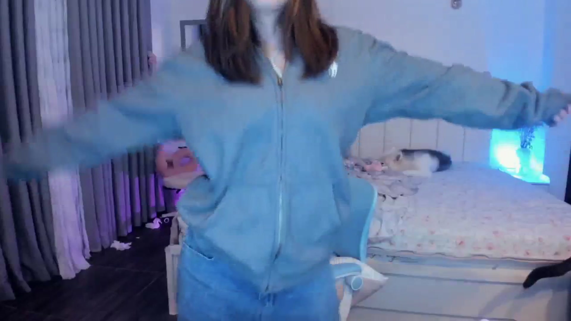 Gallery image thumbnail from Haru_'s myfreecams stream on, 09/06/2025, 05:32 image 8 of 20