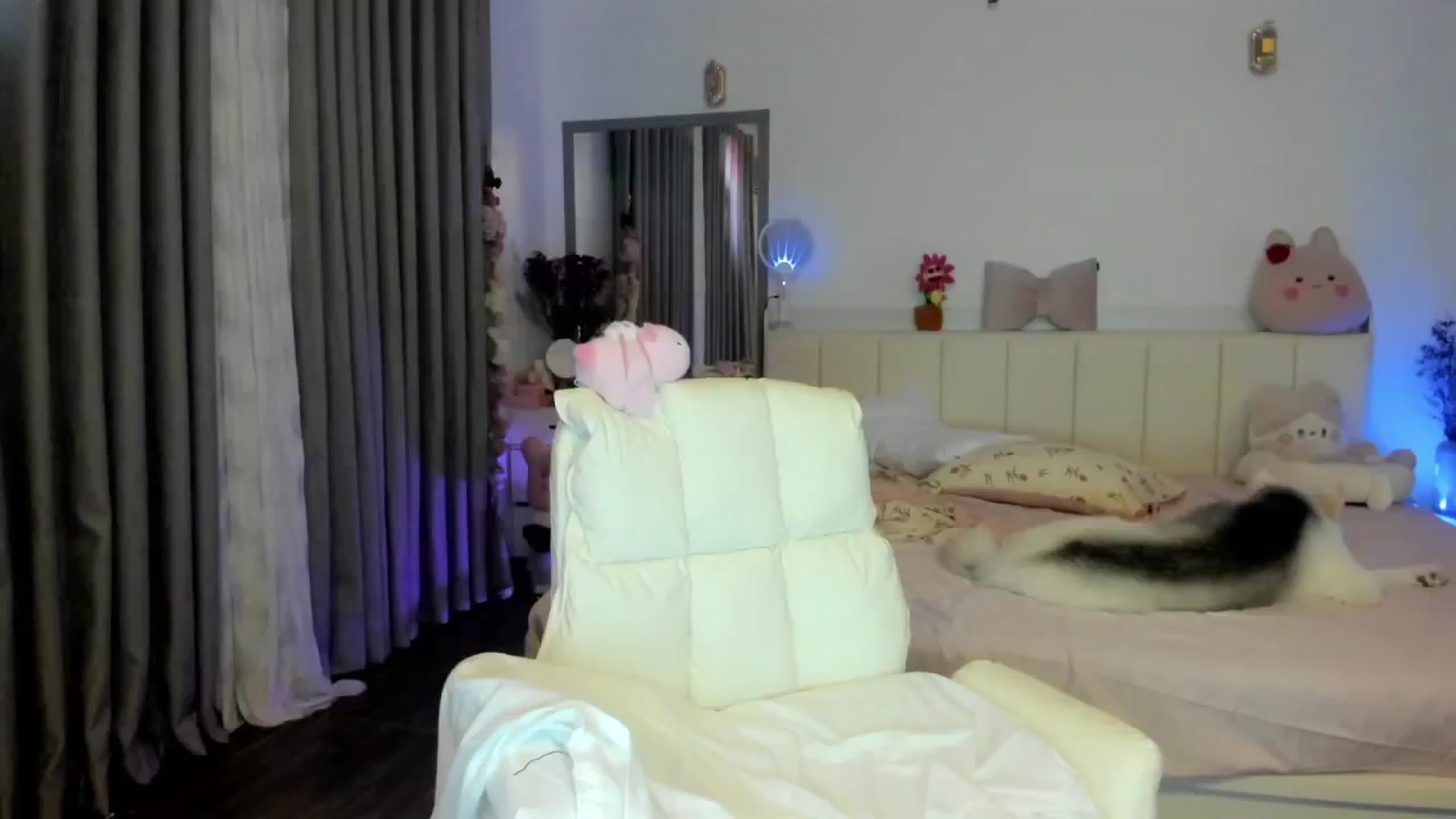 Gallery image thumbnail from Haru_'s myfreecams stream on, 09/24/2025, 05:12 image 1 of 20