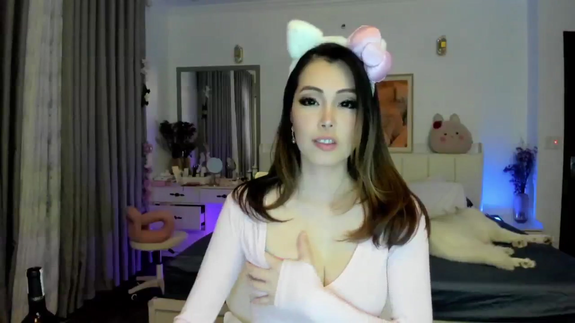 Gallery image thumbnail from Haru_'s myfreecams stream on, 11/01/2025, 05:12 image 8 of 20