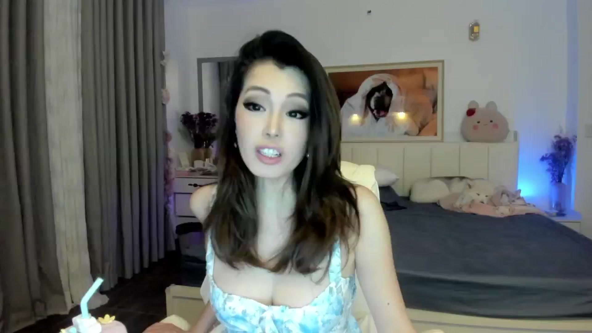 Gallery image thumbnail from Haru_'s myfreecams stream on, 11/12/2025, 04:25 image 12 of 20