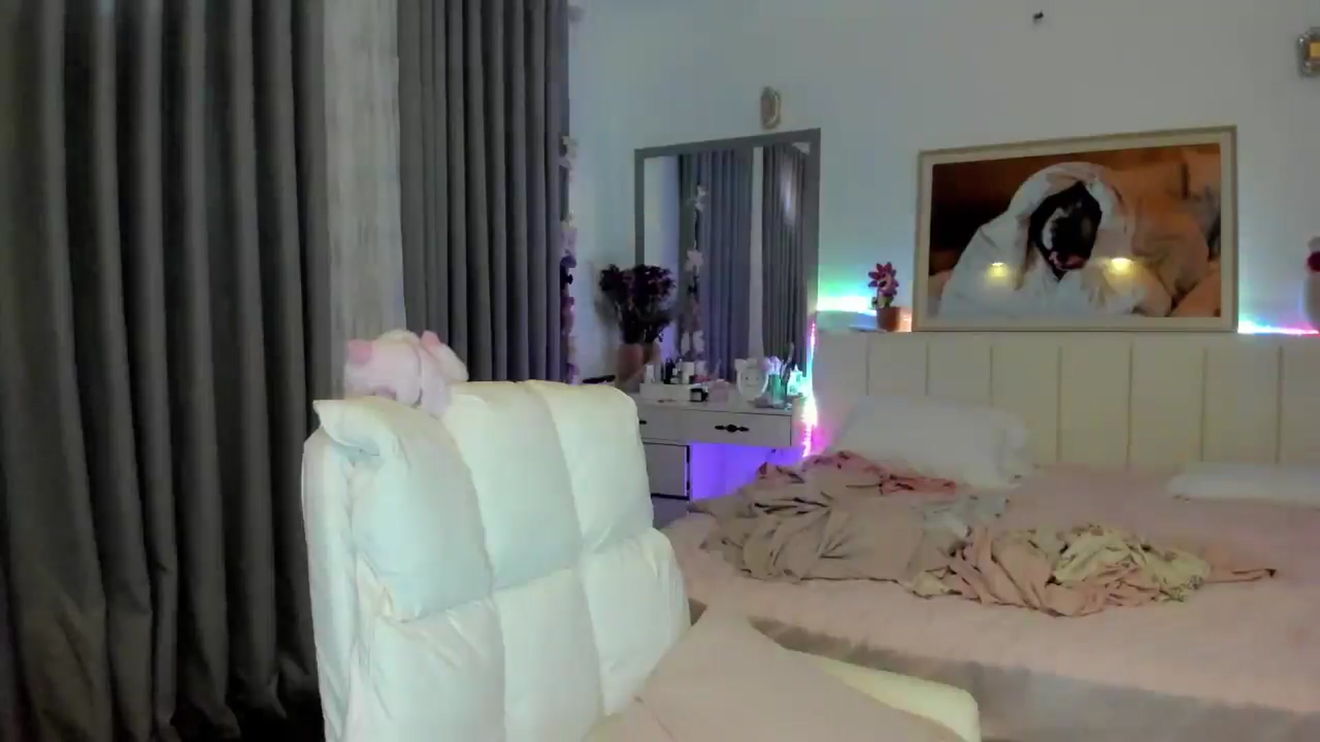 Gallery image thumbnail from Haru_'s myfreecams stream on, 11/22/2025, 05:43 image 6 of 20