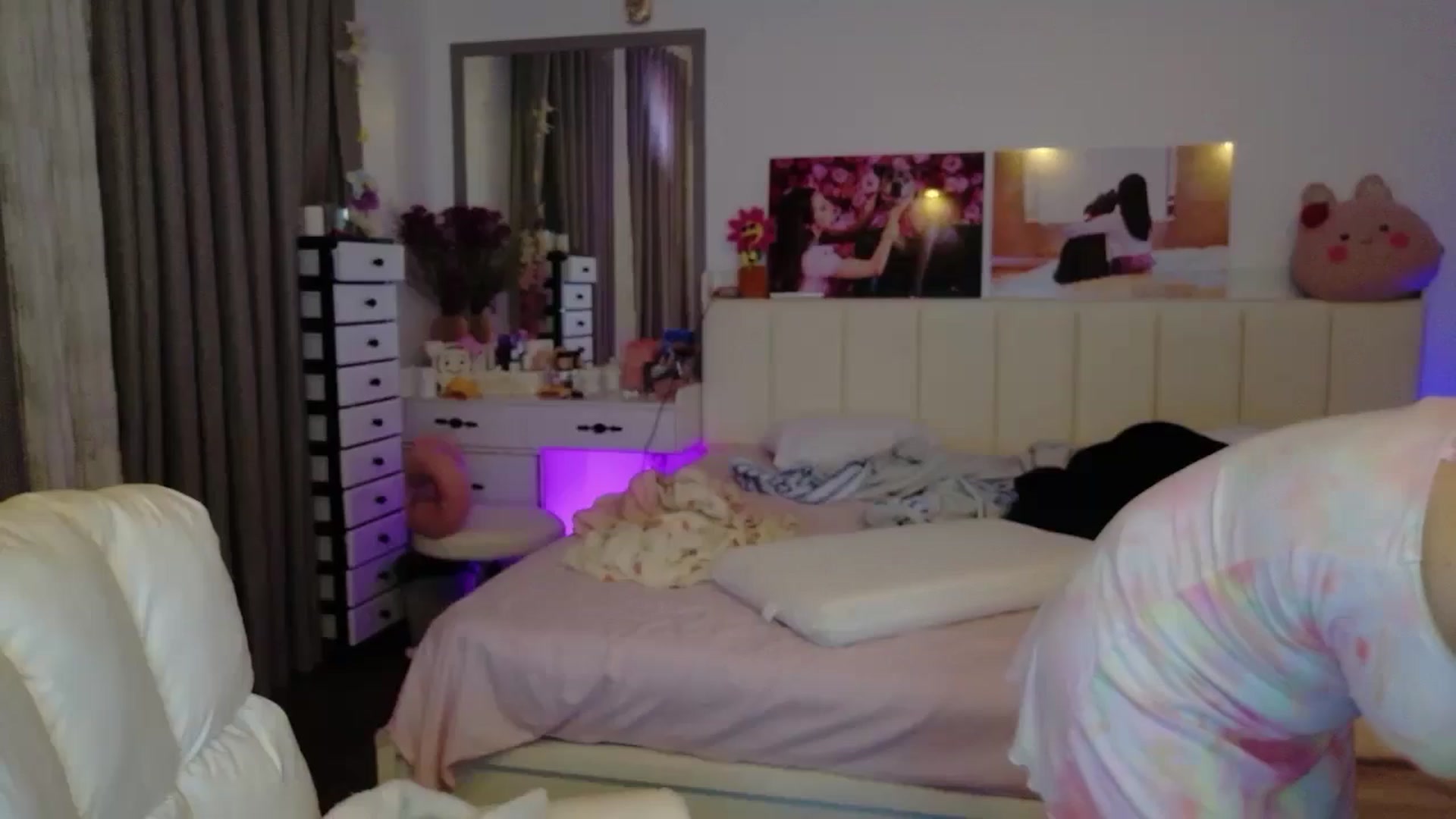 Gallery image thumbnail from Haru_'s myfreecams stream on, 01/25/2026, 05:48 image 1 of 20