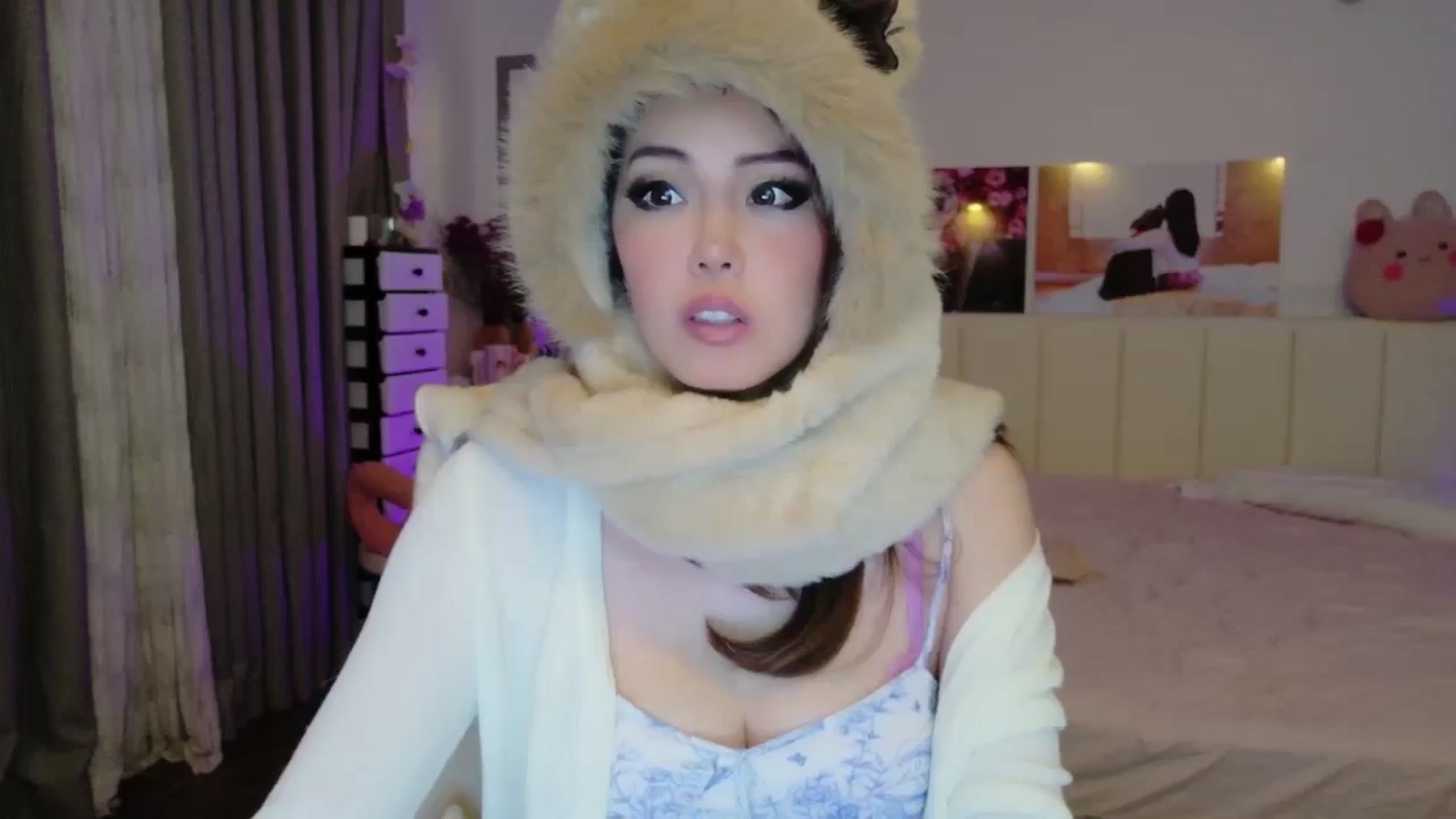 Gallery image thumbnail from Haru_'s myfreecams stream on, 01/29/2026, 04:44 image 8 of 20