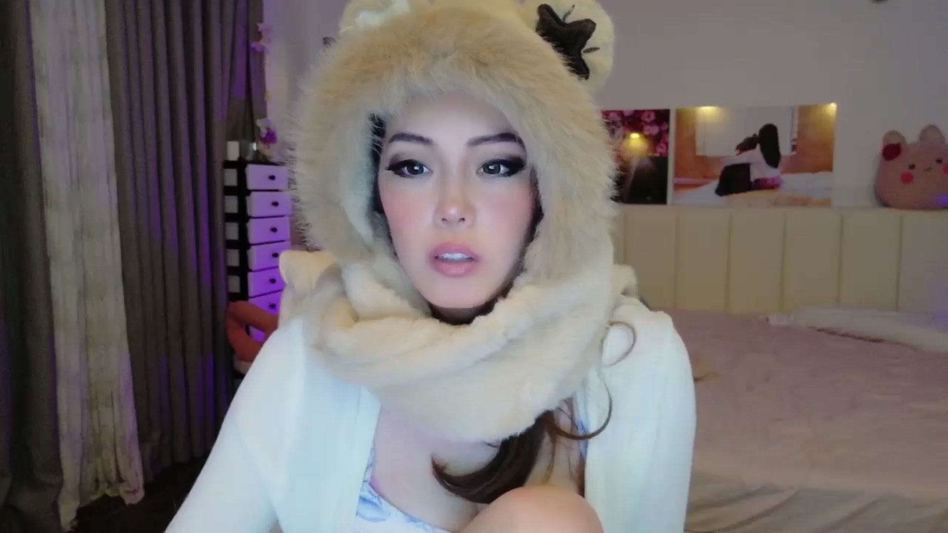 Gallery image thumbnail from Haru_'s myfreecams stream on, 01/29/2026, 04:44 image 11 of 20